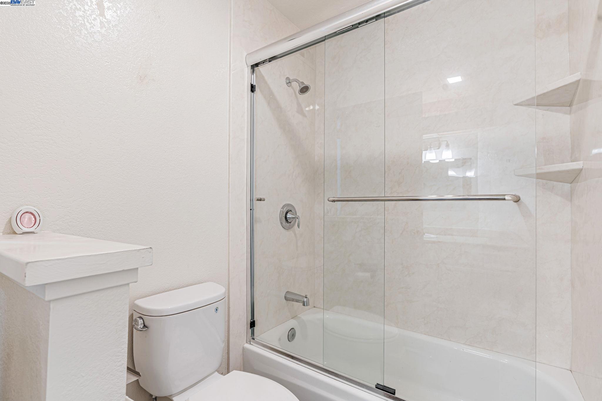 Detail Gallery Image 40 of 44 For 2819 Larkspur Dr, Antioch,  CA 94531 - 5 Beds | 3 Baths