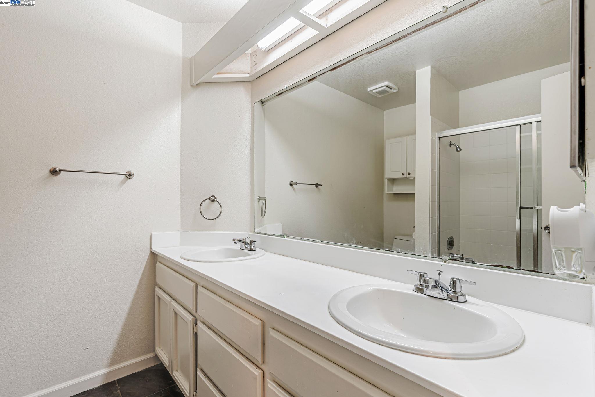 Detail Gallery Image 41 of 44 For 2819 Larkspur Dr, Antioch,  CA 94531 - 5 Beds | 3 Baths