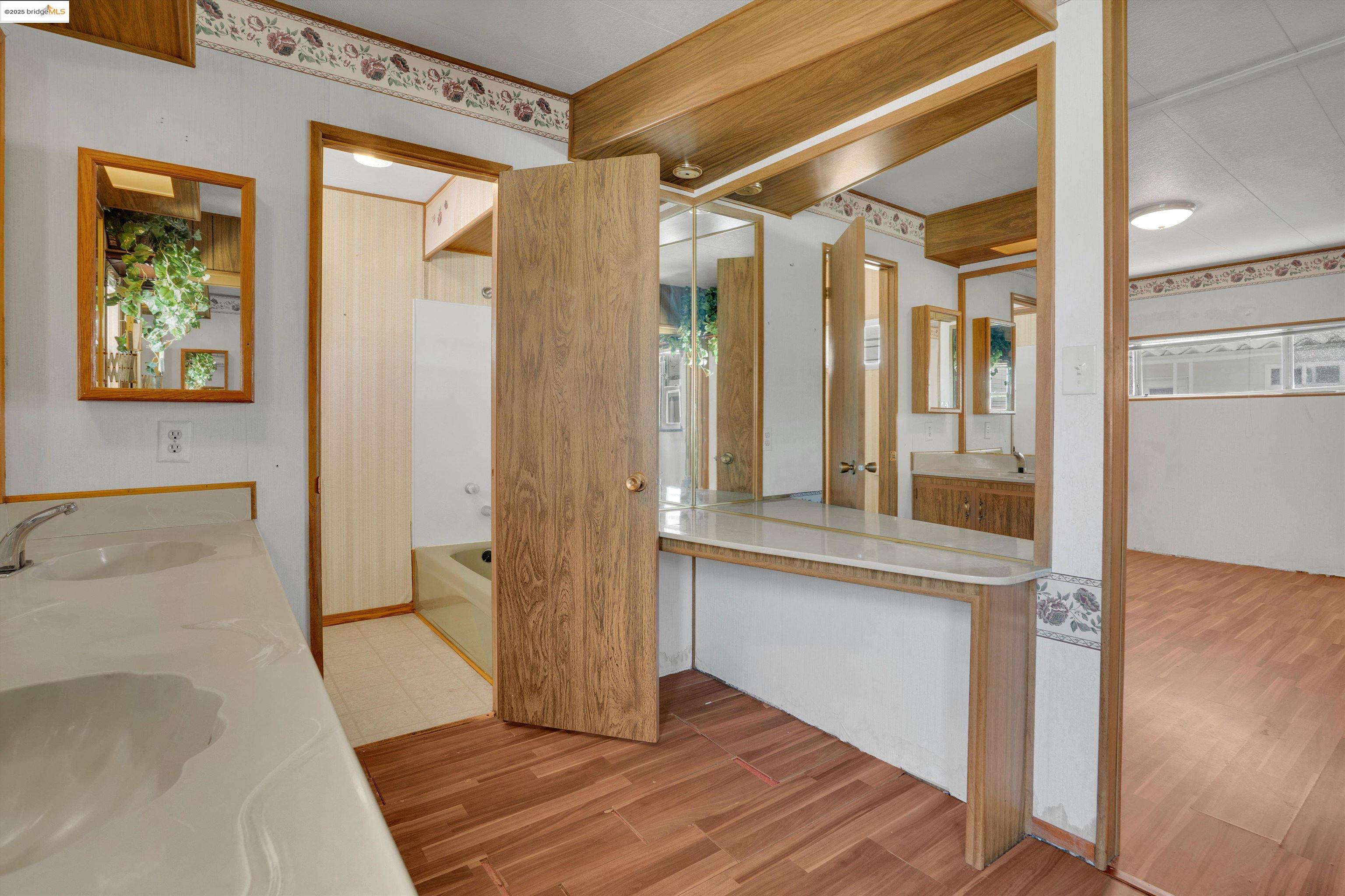 Detail Gallery Image 33 of 49 For 154 Santa Teresa, San Leandro,  CA 94579 - 2 Beds | 2 Baths