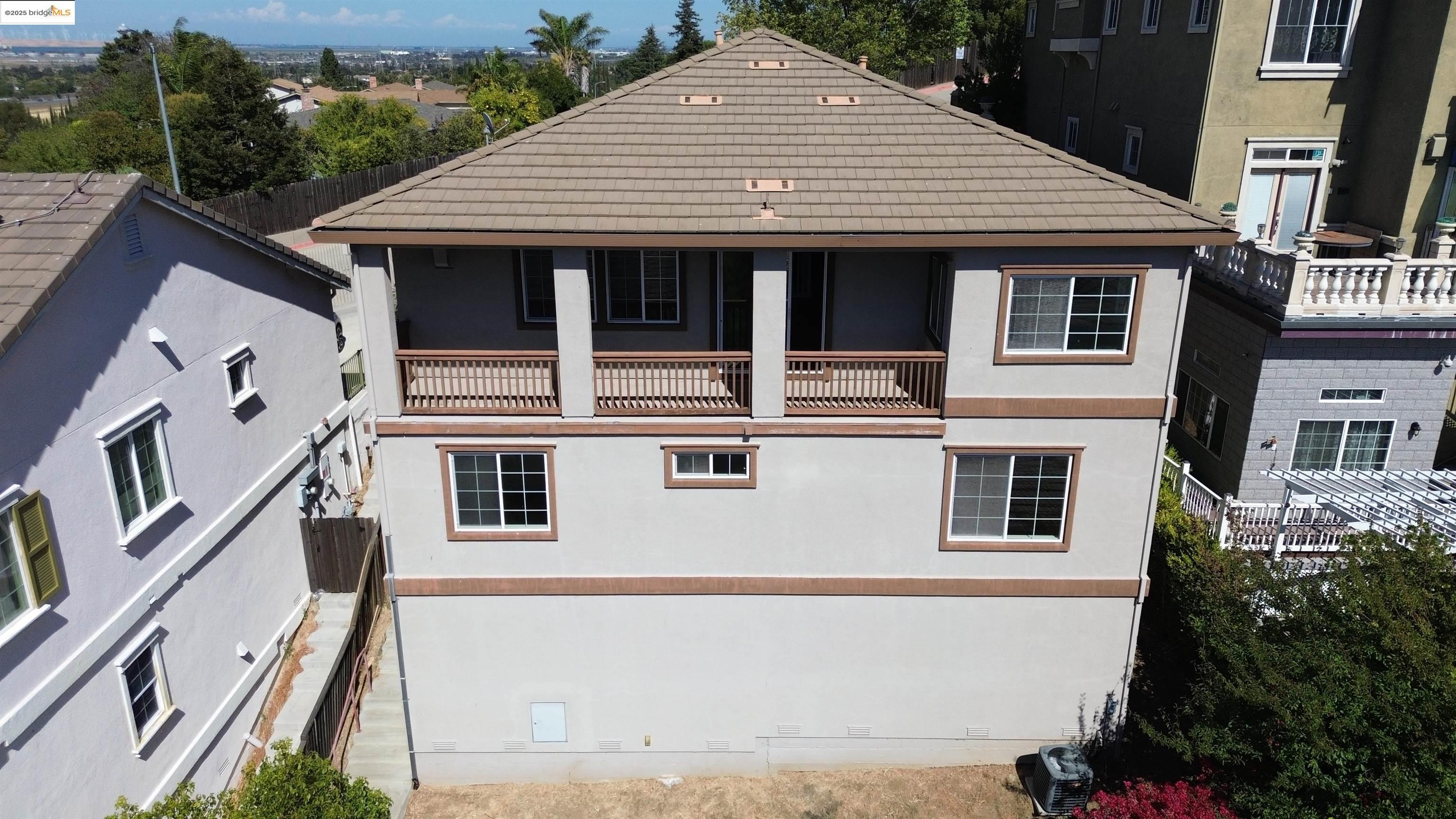 Detail Gallery Image 19 of 21 For 127 Delta Vista Ln, Pittsburg,  CA 94565 - 4 Beds | 3 Baths