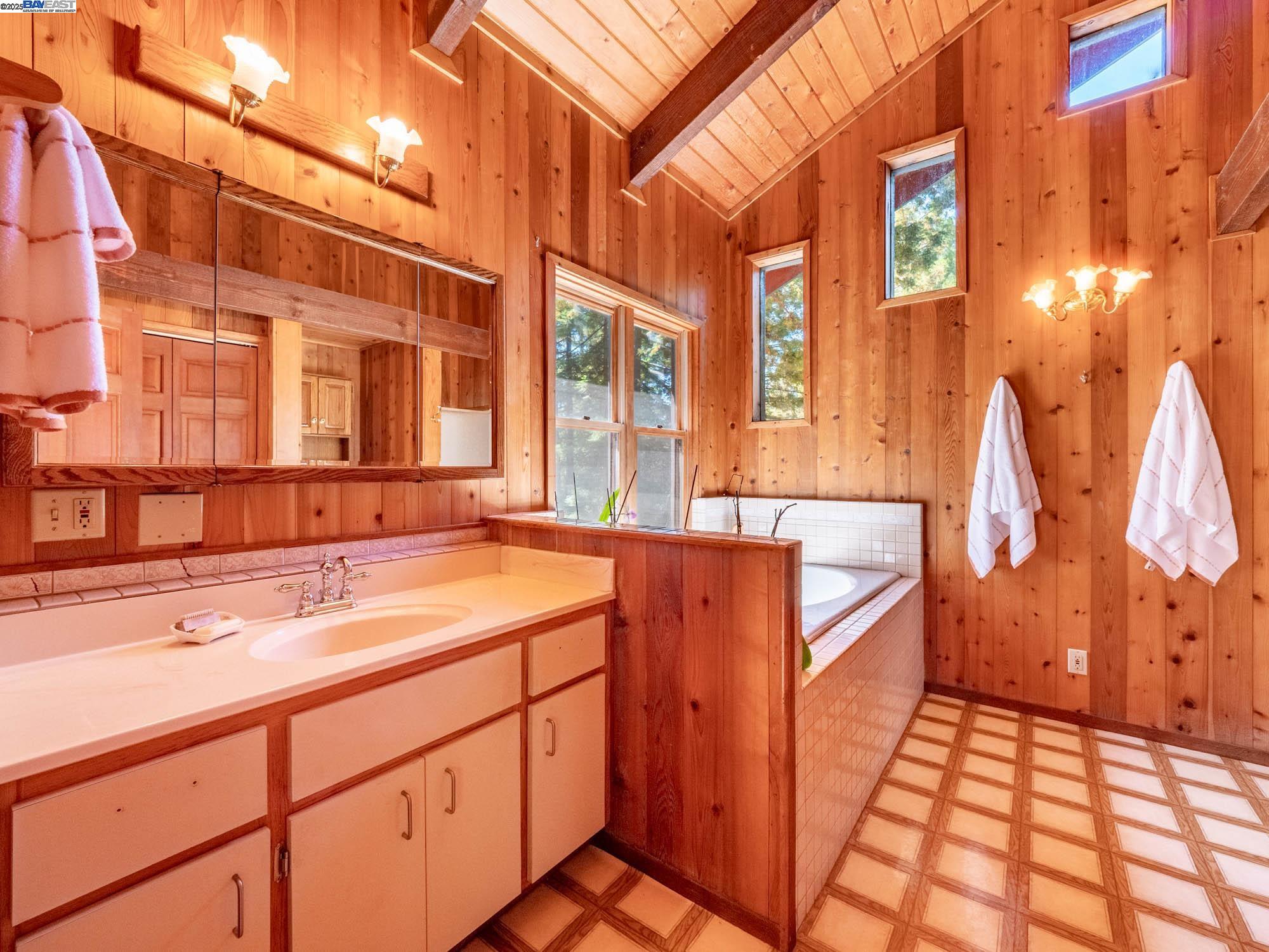 Detail Gallery Image 20 of 59 For 17900 Appian Way, Navarro,  CA 95463 - 3 Beds | 2 Baths