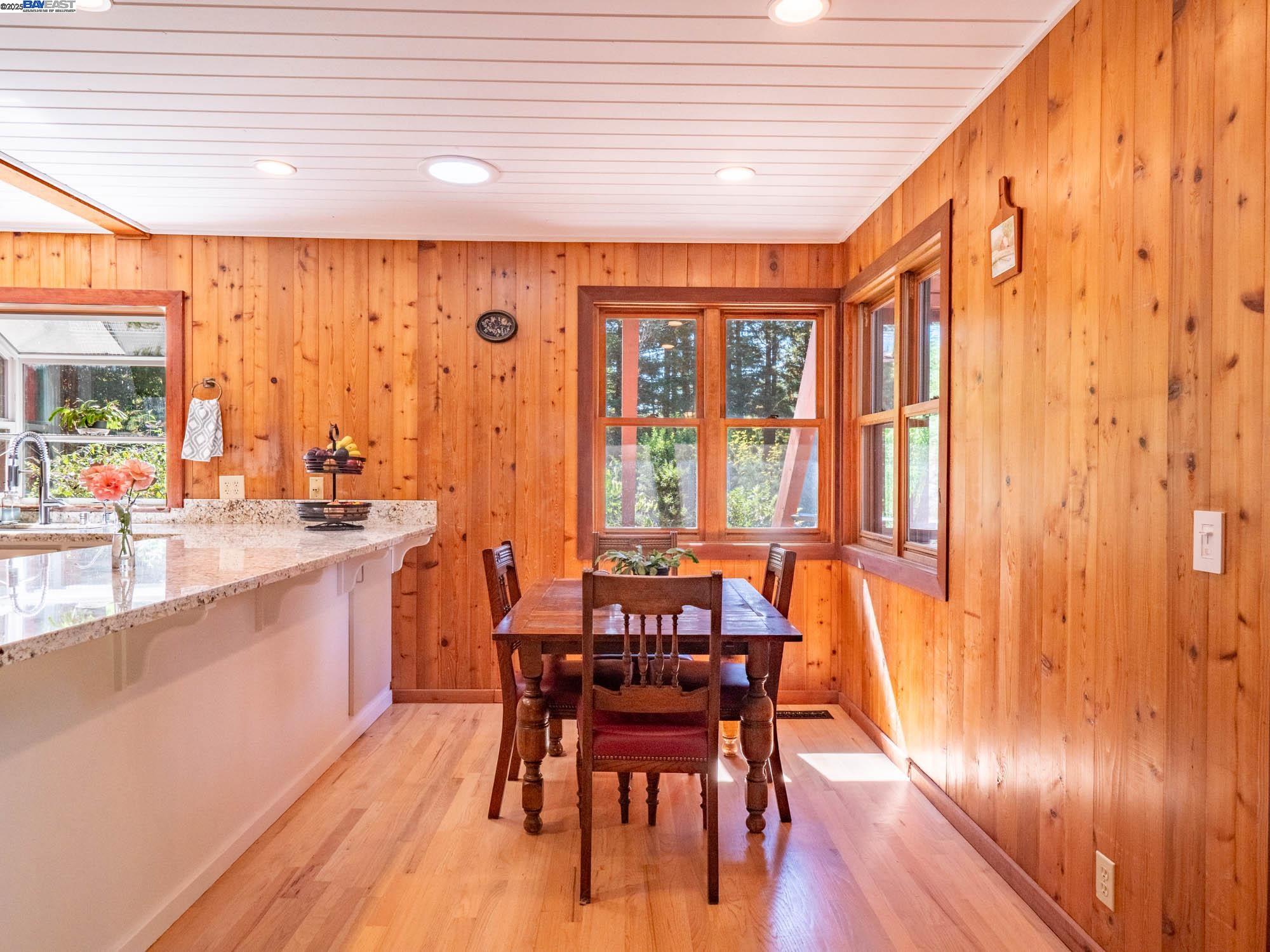 Detail Gallery Image 7 of 59 For 17900 Appian Way, Navarro,  CA 95463 - 3 Beds | 2 Baths