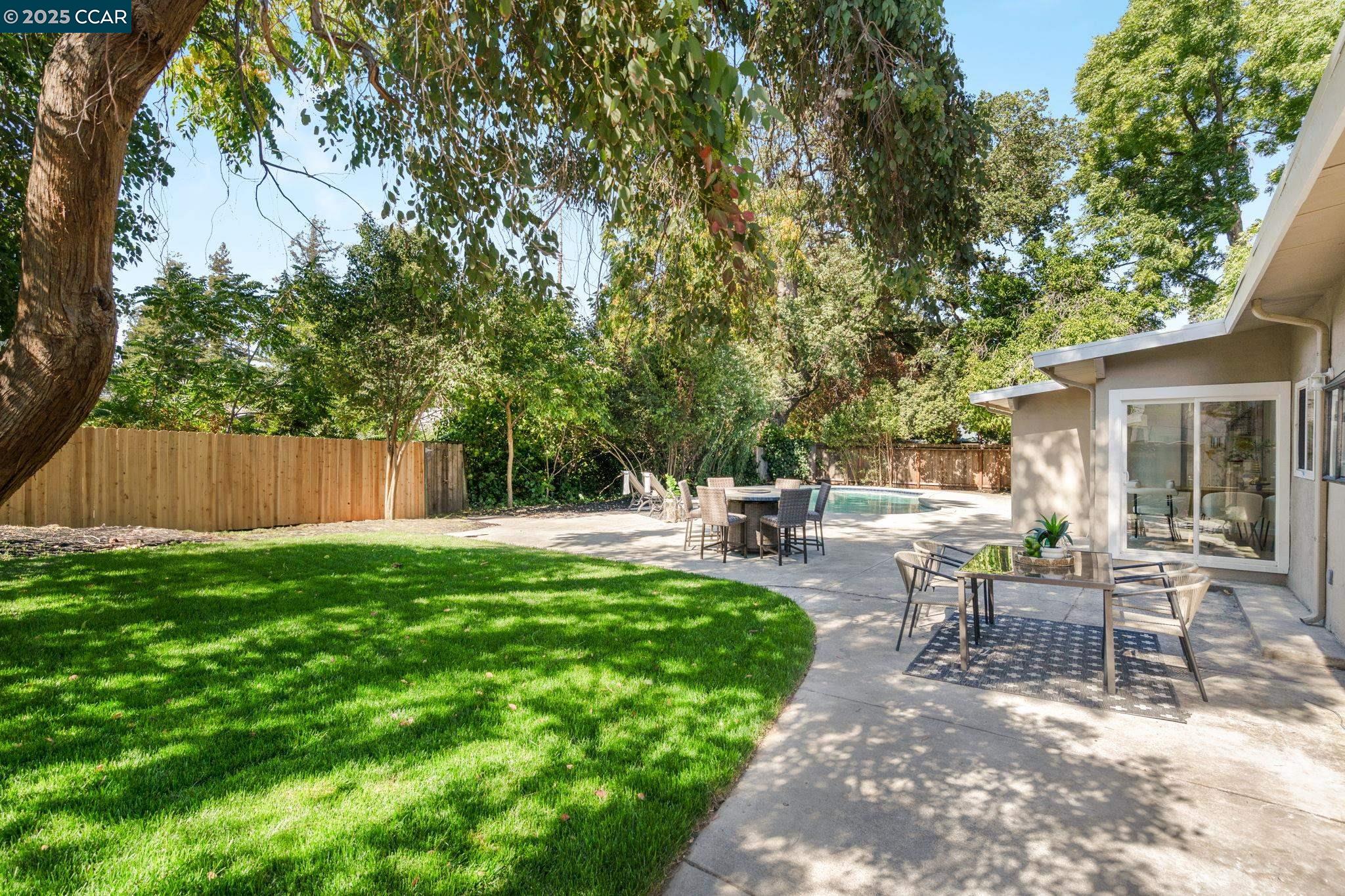 Detail Gallery Image 33 of 47 For 1781 Gilardy Dr, Concord,  CA 94518 - 5 Beds | 3 Baths