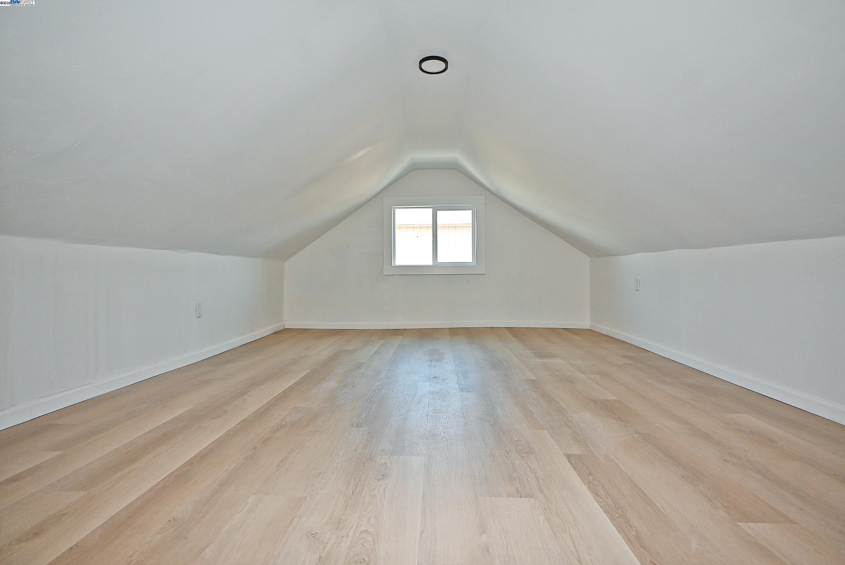 Detail Gallery Image 25 of 58 For 3914 Aqua Vista St, Oakland,  CA 94601 - – Beds | – Baths