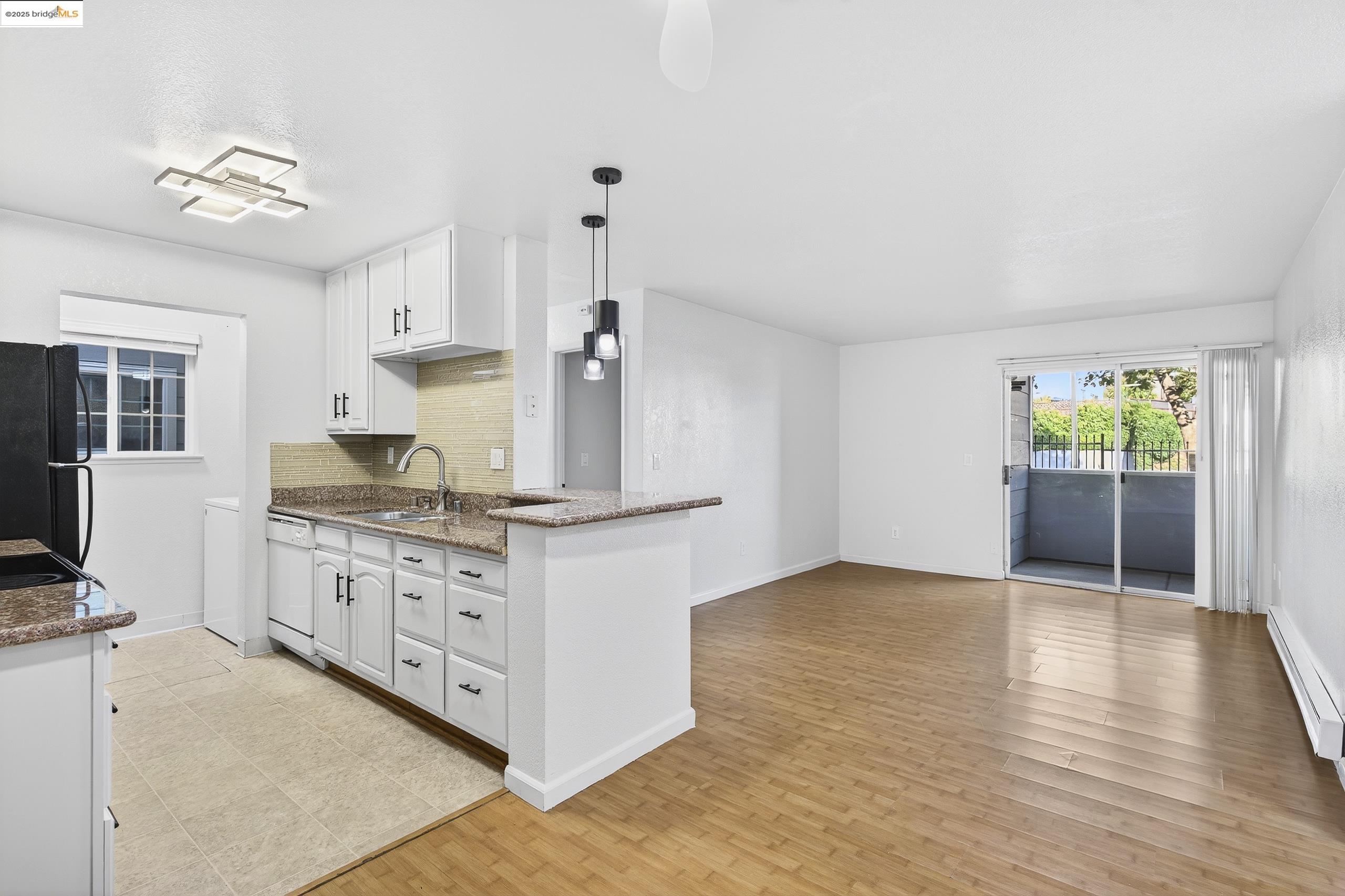 Detail Gallery Image 14 of 60 For 165 Lighthouse Dr, Vallejo,  CA 94590 - 2 Beds | 2 Baths