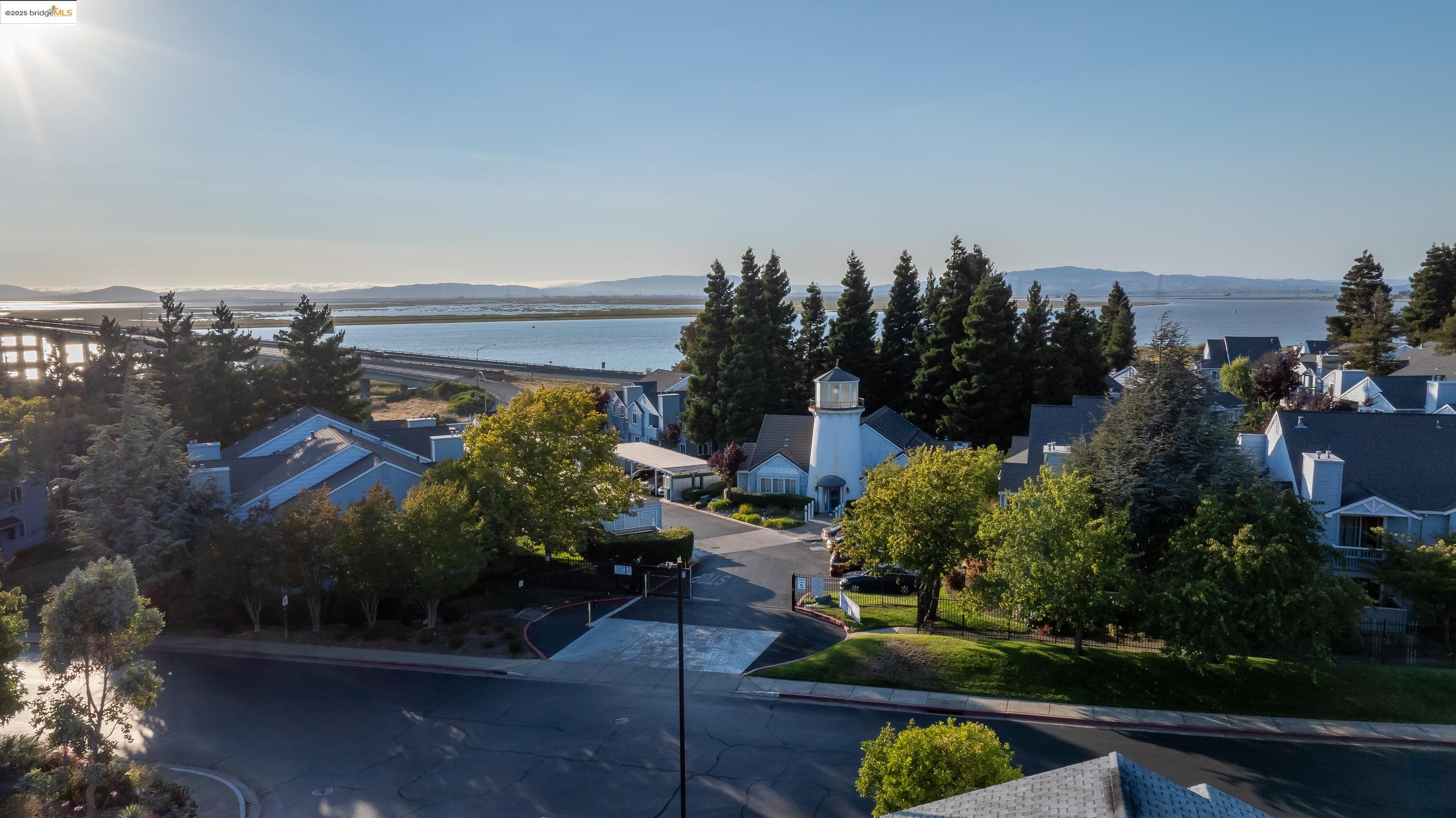 Detail Gallery Image 3 of 60 For 165 Lighthouse Dr, Vallejo,  CA 94590 - 2 Beds | 2 Baths