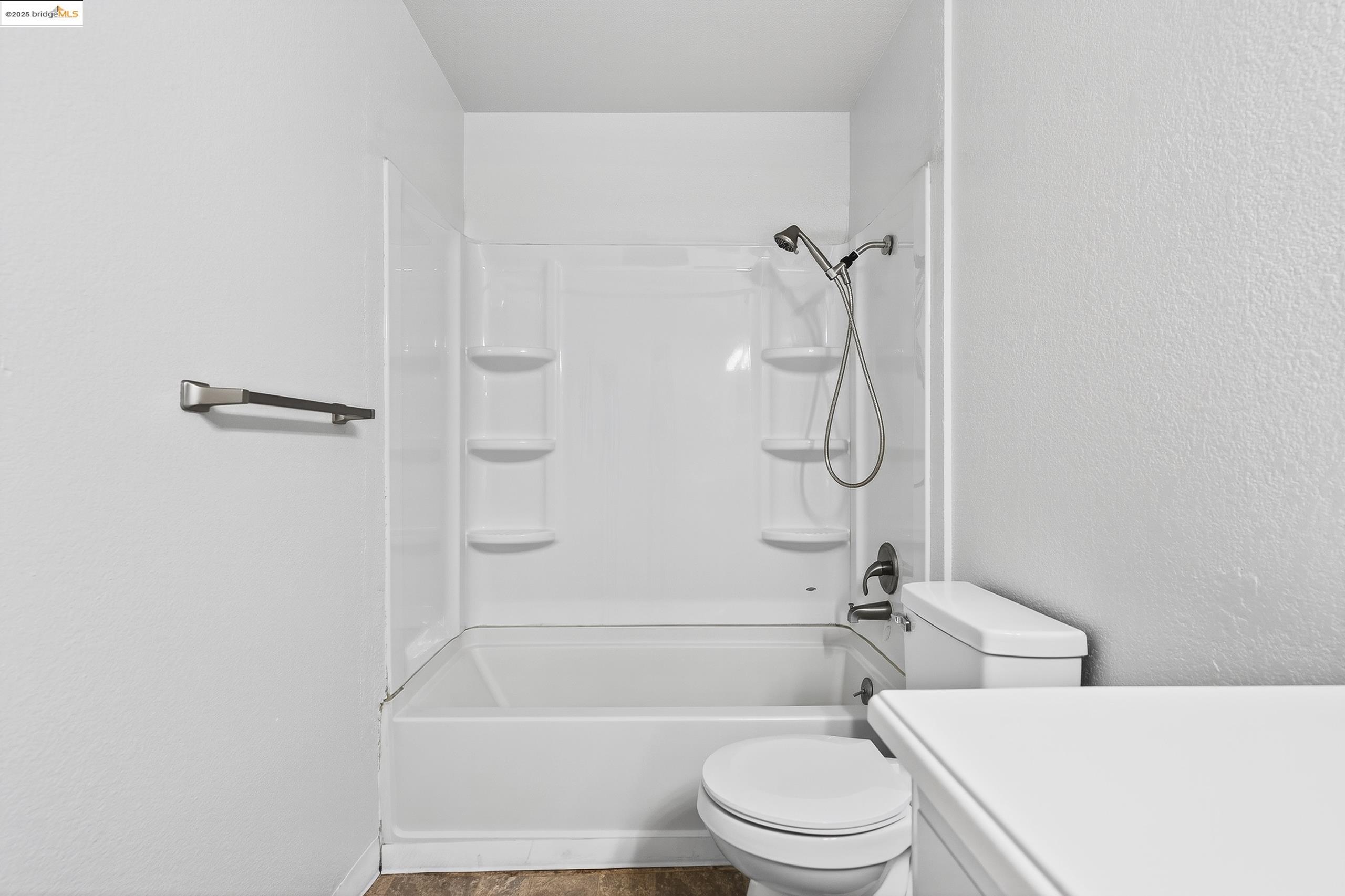 Detail Gallery Image 34 of 60 For 165 Lighthouse Dr, Vallejo,  CA 94590 - 2 Beds | 2 Baths