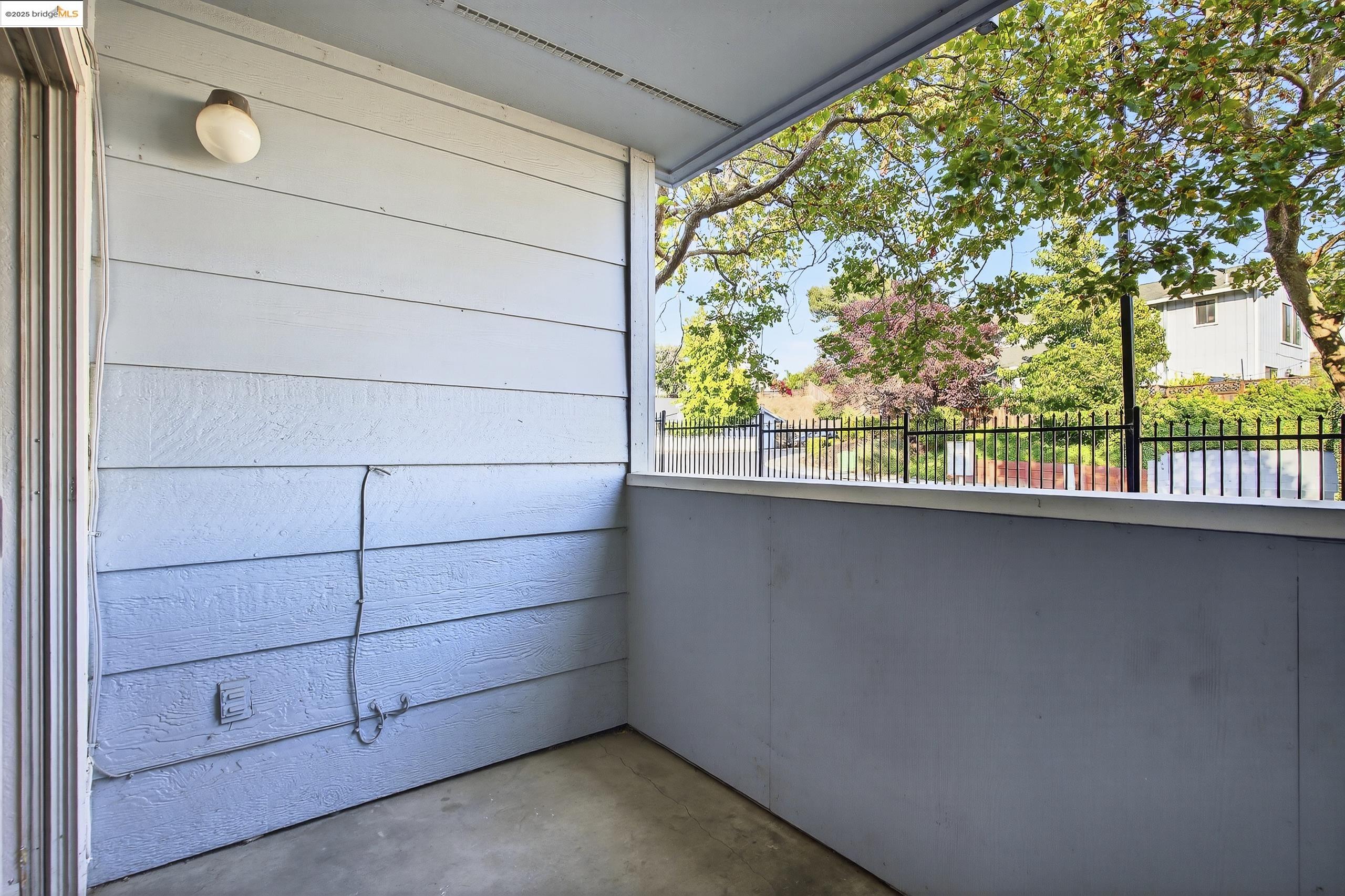 Detail Gallery Image 39 of 60 For 165 Lighthouse Dr, Vallejo,  CA 94590 - 2 Beds | 2 Baths
