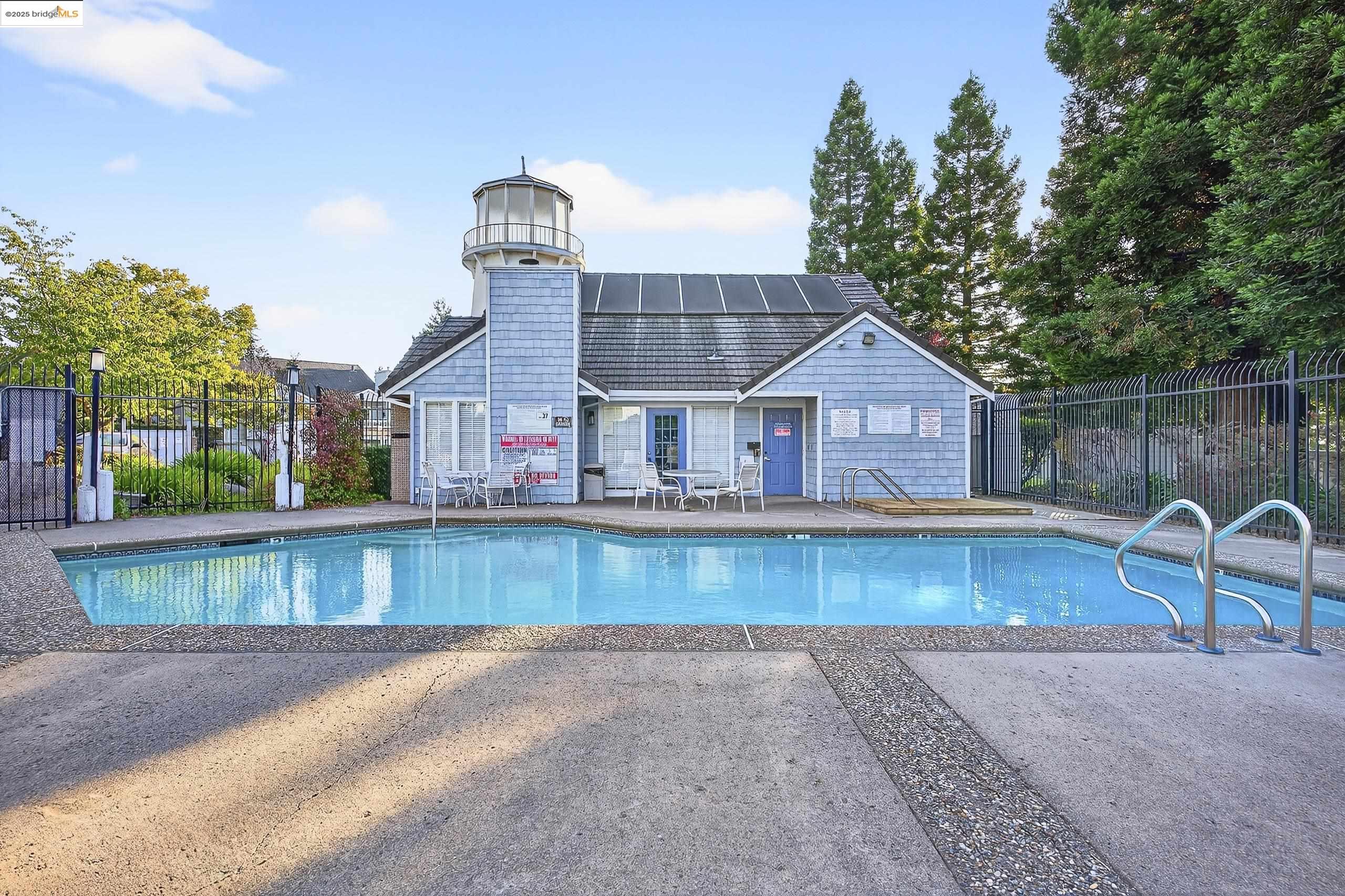 Detail Gallery Image 44 of 60 For 165 Lighthouse Dr, Vallejo,  CA 94590 - 2 Beds | 2 Baths