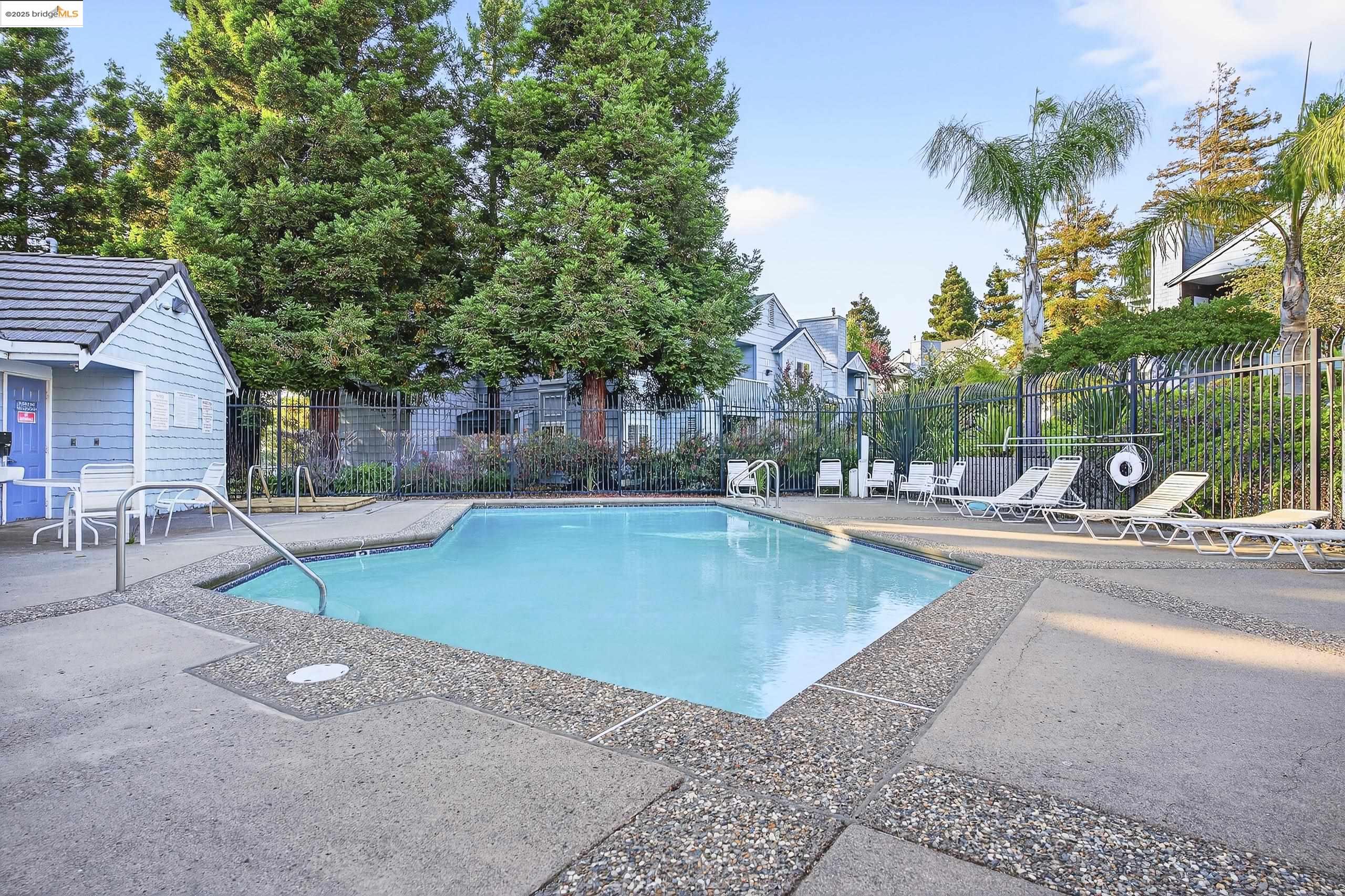 Detail Gallery Image 45 of 60 For 165 Lighthouse Dr, Vallejo,  CA 94590 - 2 Beds | 2 Baths