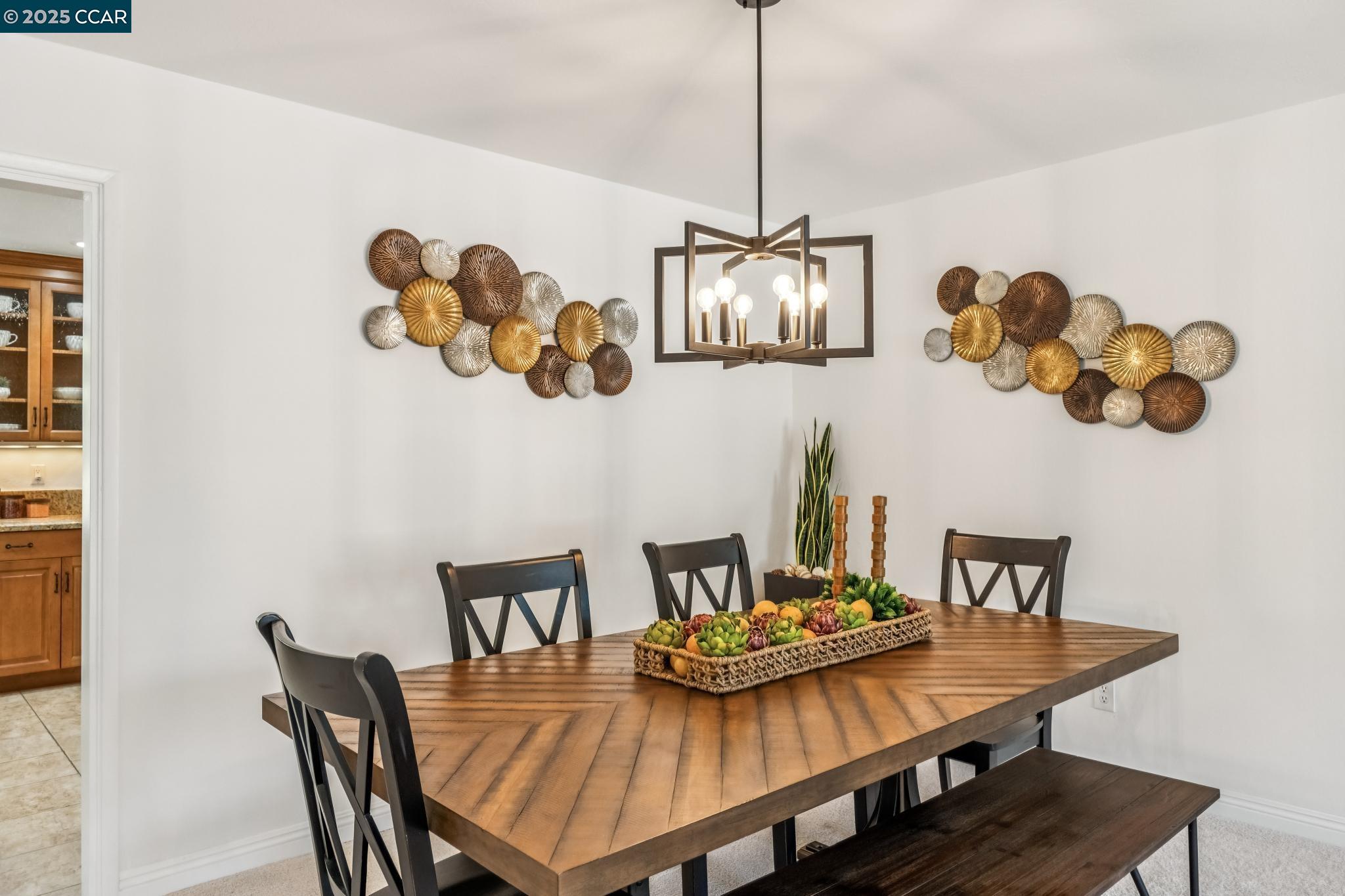 Detail Gallery Image 7 of 42 For 785 Bloching Cir, Clayton,  CA 94517 - 4 Beds | 2/1 Baths