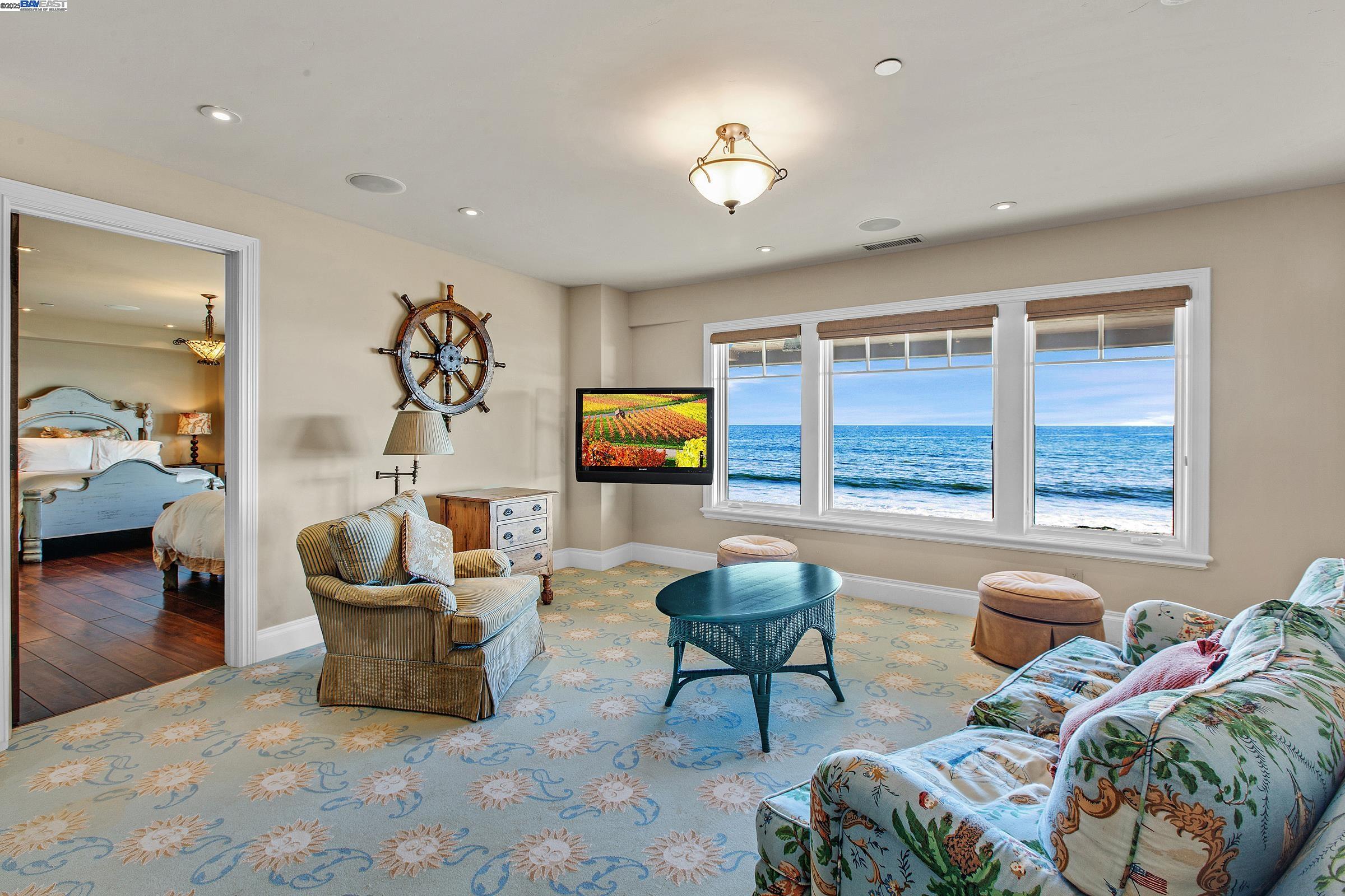 Detail Gallery Image 35 of 58 For 797 Las Olas Dr, Aptos,  CA 95003 - 5 Beds | 4/1 Baths