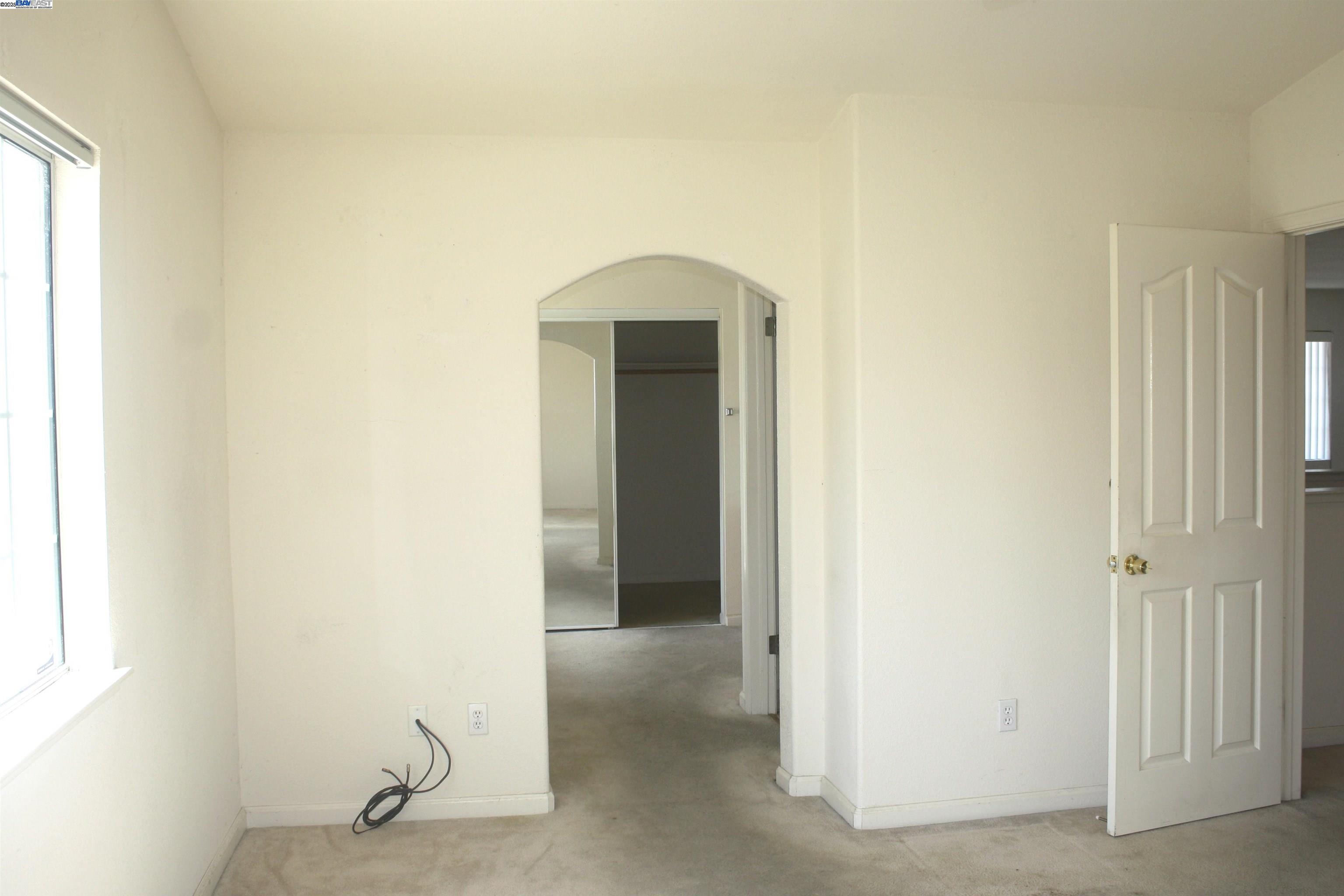 Detail Gallery Image 22 of 33 For 2011 Agate Ct, Vallejo,  CA 94591 - 5 Beds | 3 Baths
