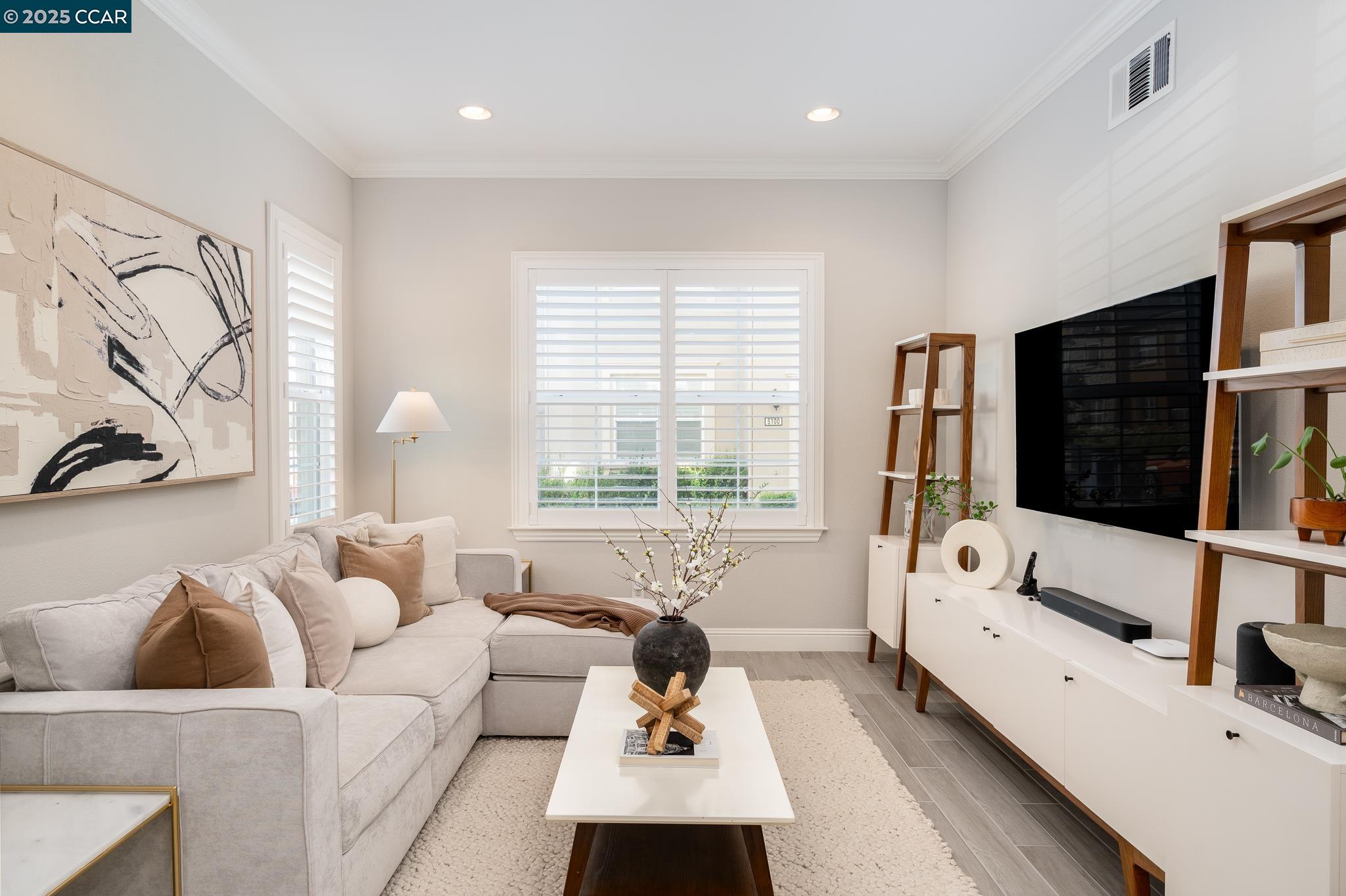 Detail Gallery Image 3 of 28 For 5110 Rowan Dr, San Ramon,  CA 94582 - 4 Beds | 3/1 Baths