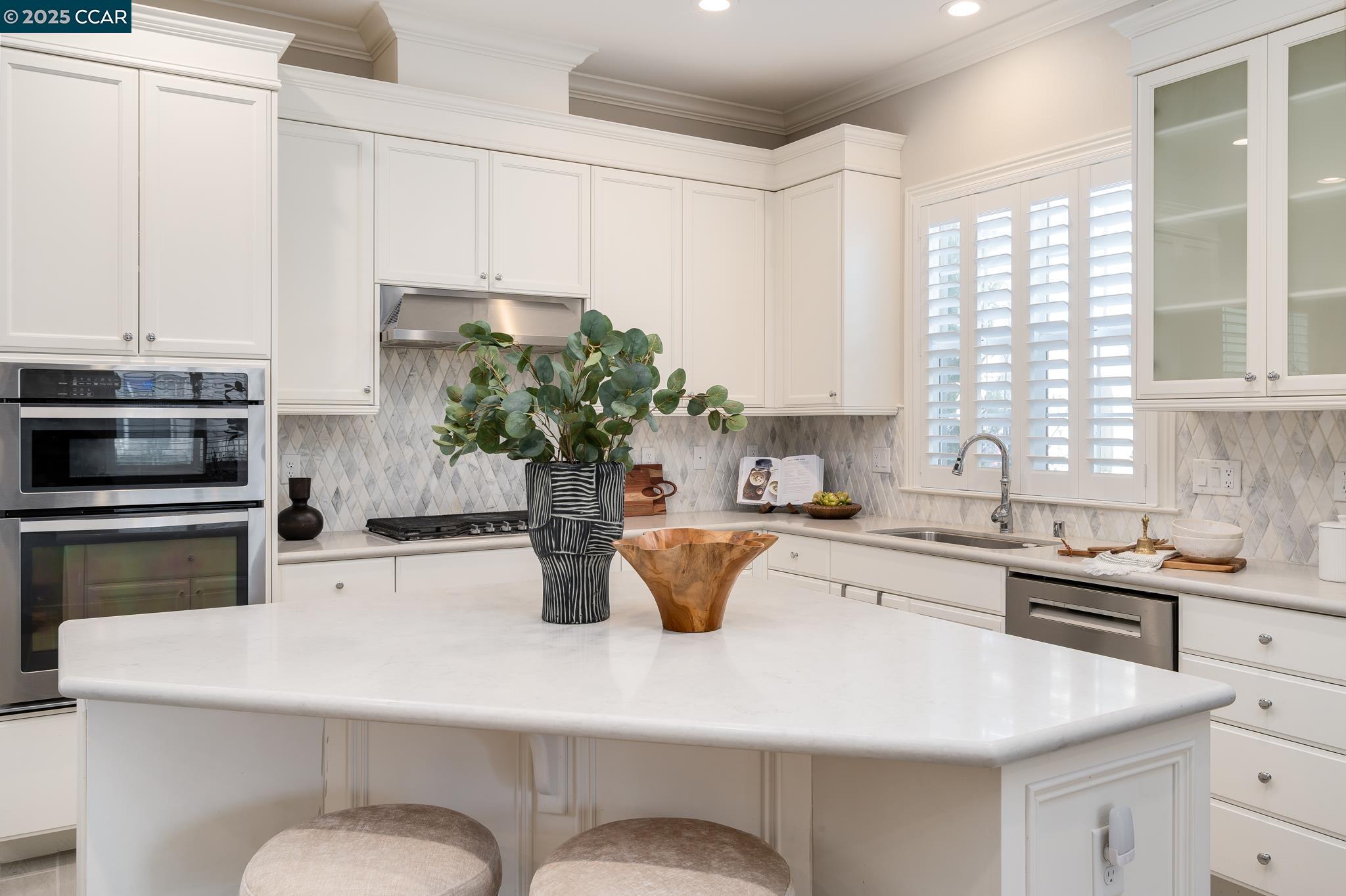 Detail Gallery Image 8 of 28 For 5110 Rowan Dr, San Ramon,  CA 94582 - 4 Beds | 3/1 Baths