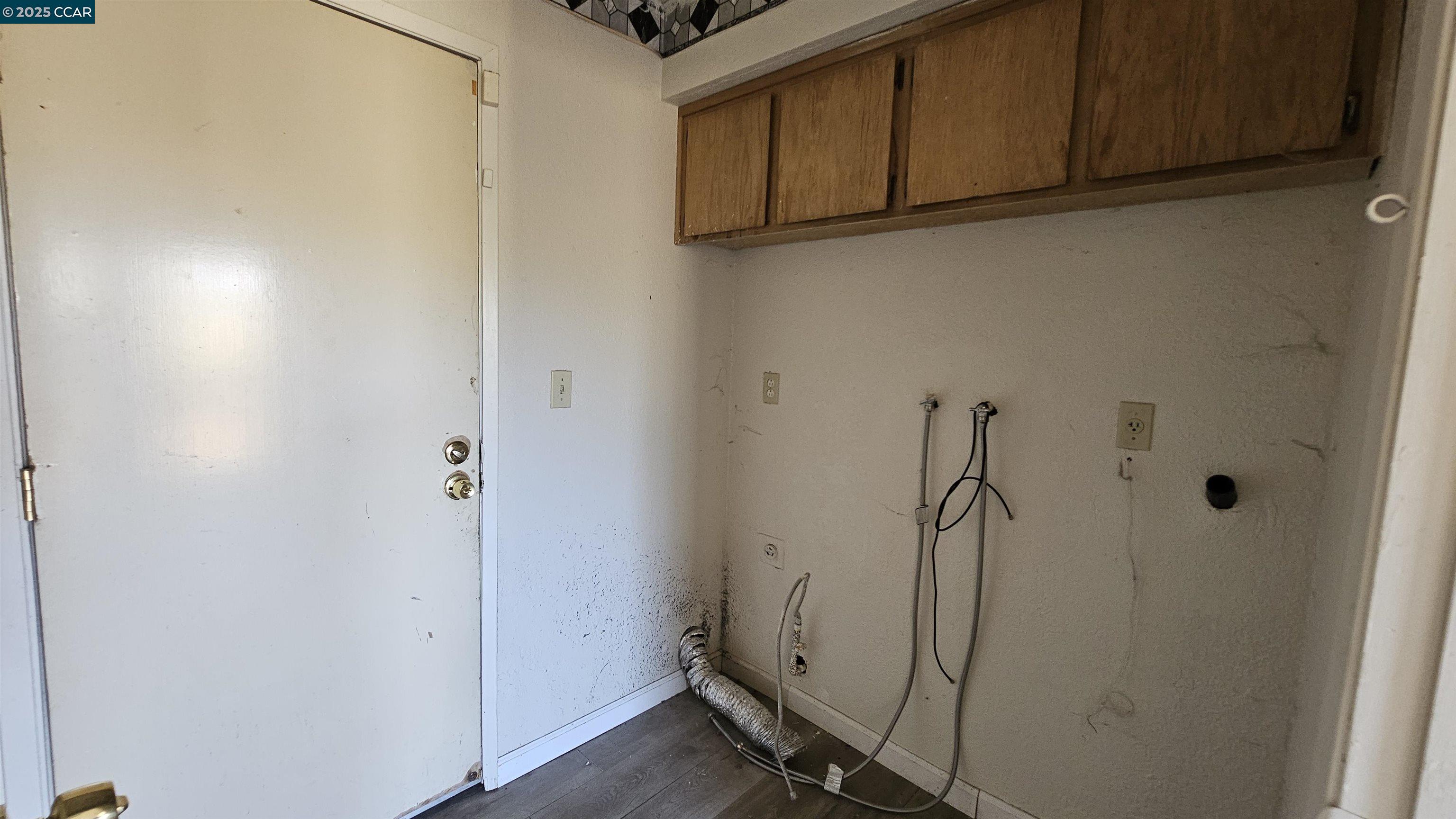 Detail Gallery Image 16 of 33 For 80 Mims Ave, Bay Point,  CA 94565-3233 - 4 Beds | 2/1 Baths