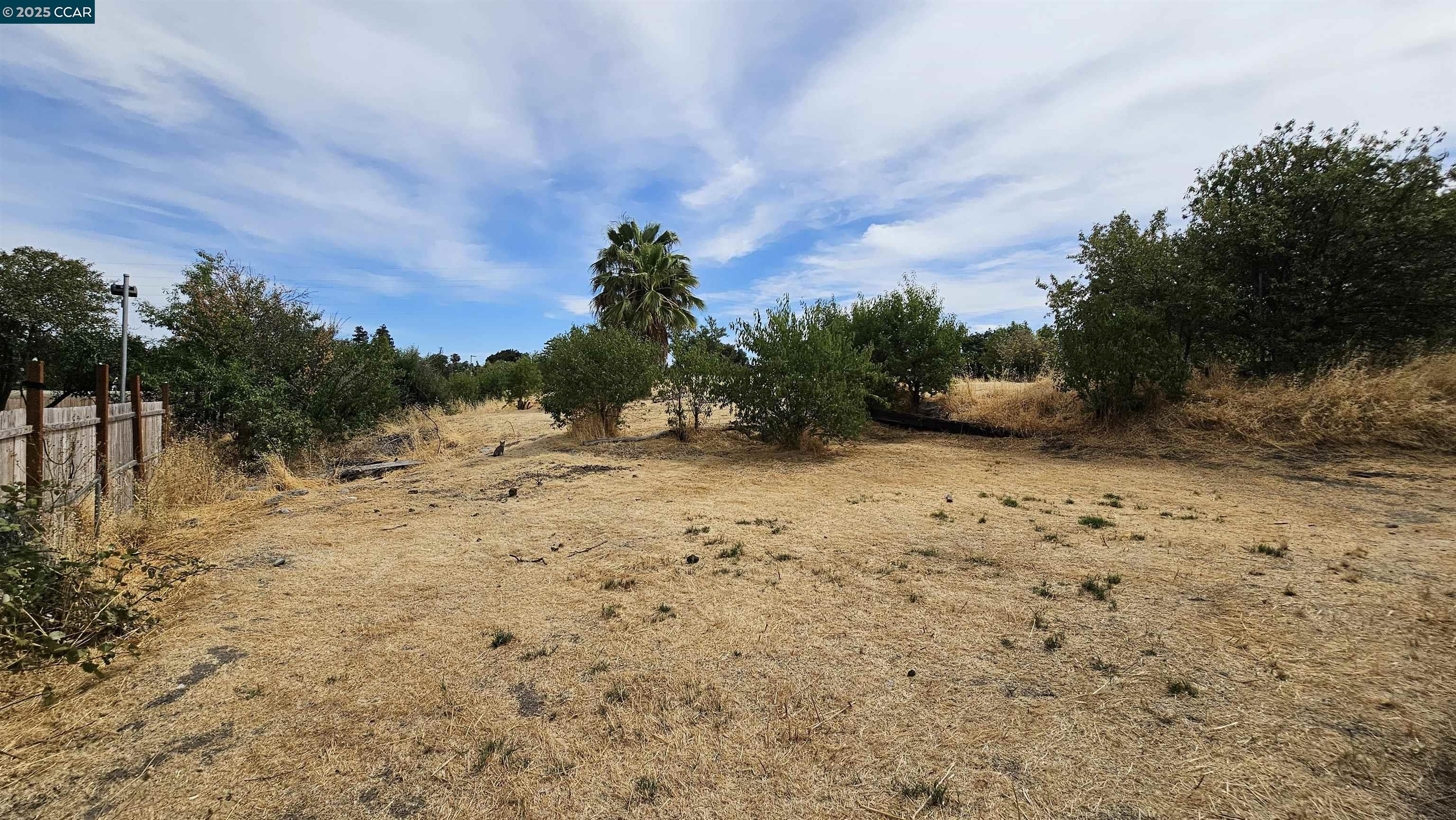Detail Gallery Image 3 of 7 For 80 Mims Ave, Bay Point,  CA 94565-3233 - 4 Beds | 2/1 Baths