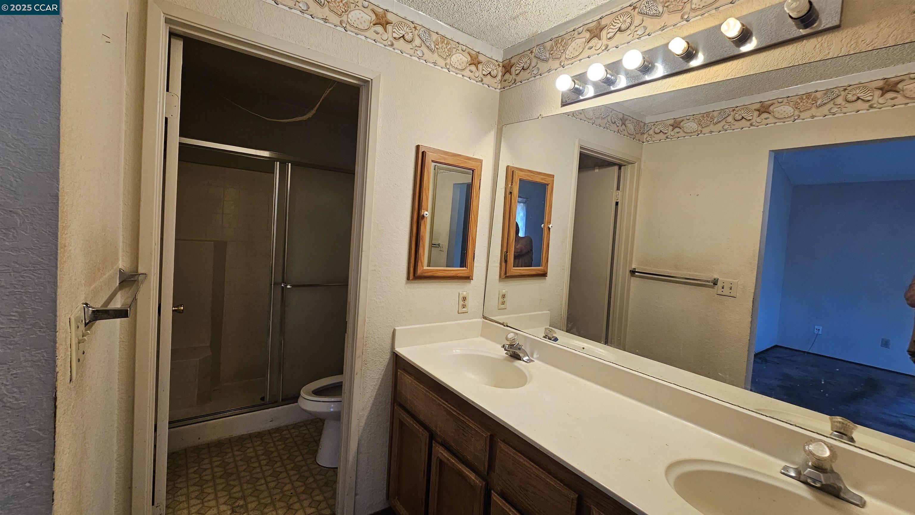 Detail Gallery Image 29 of 33 For 80 Mims Ave, Bay Point,  CA 94565-3233 - 4 Beds | 2/1 Baths