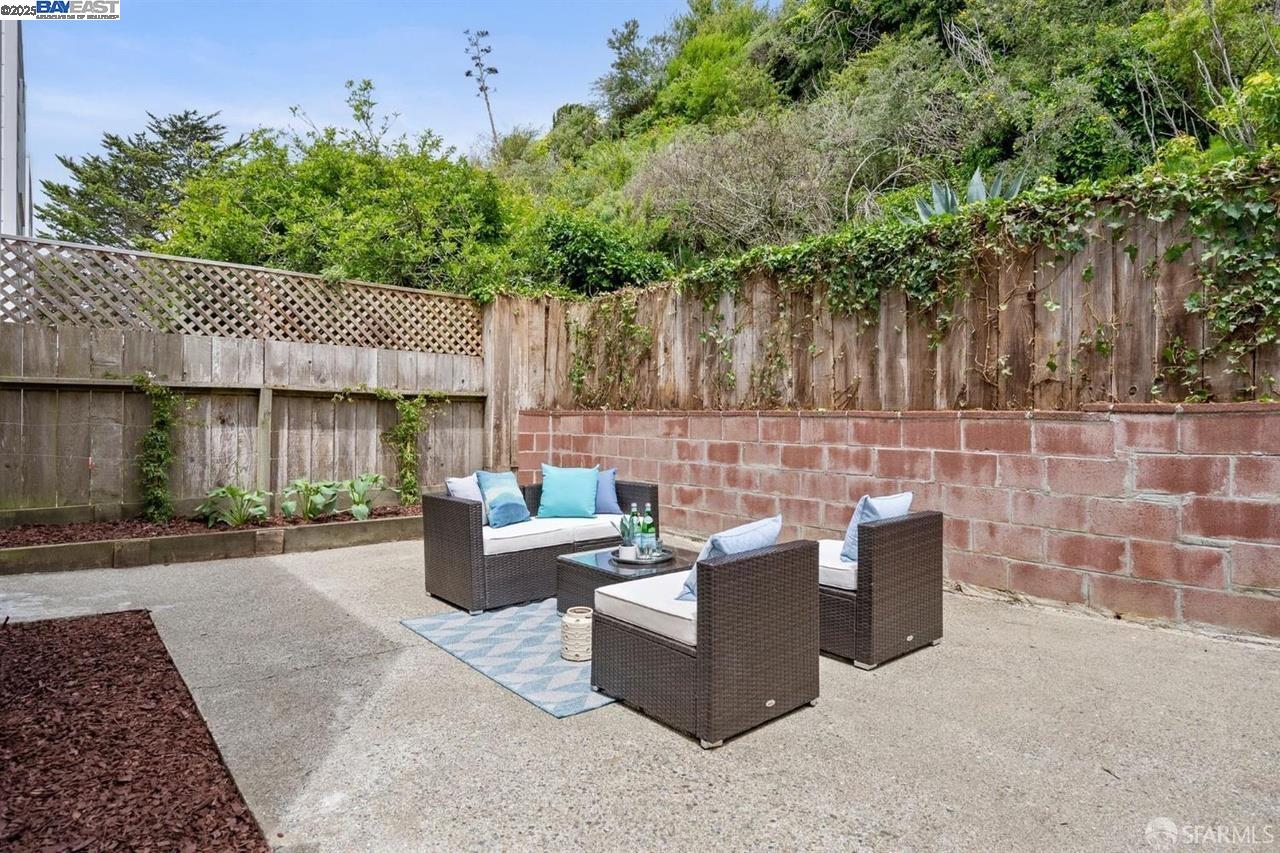 Detail Gallery Image 27 of 28 For 378 Mangels Ave, San Francisco,  CA 94127 - 3 Beds | 1 Baths