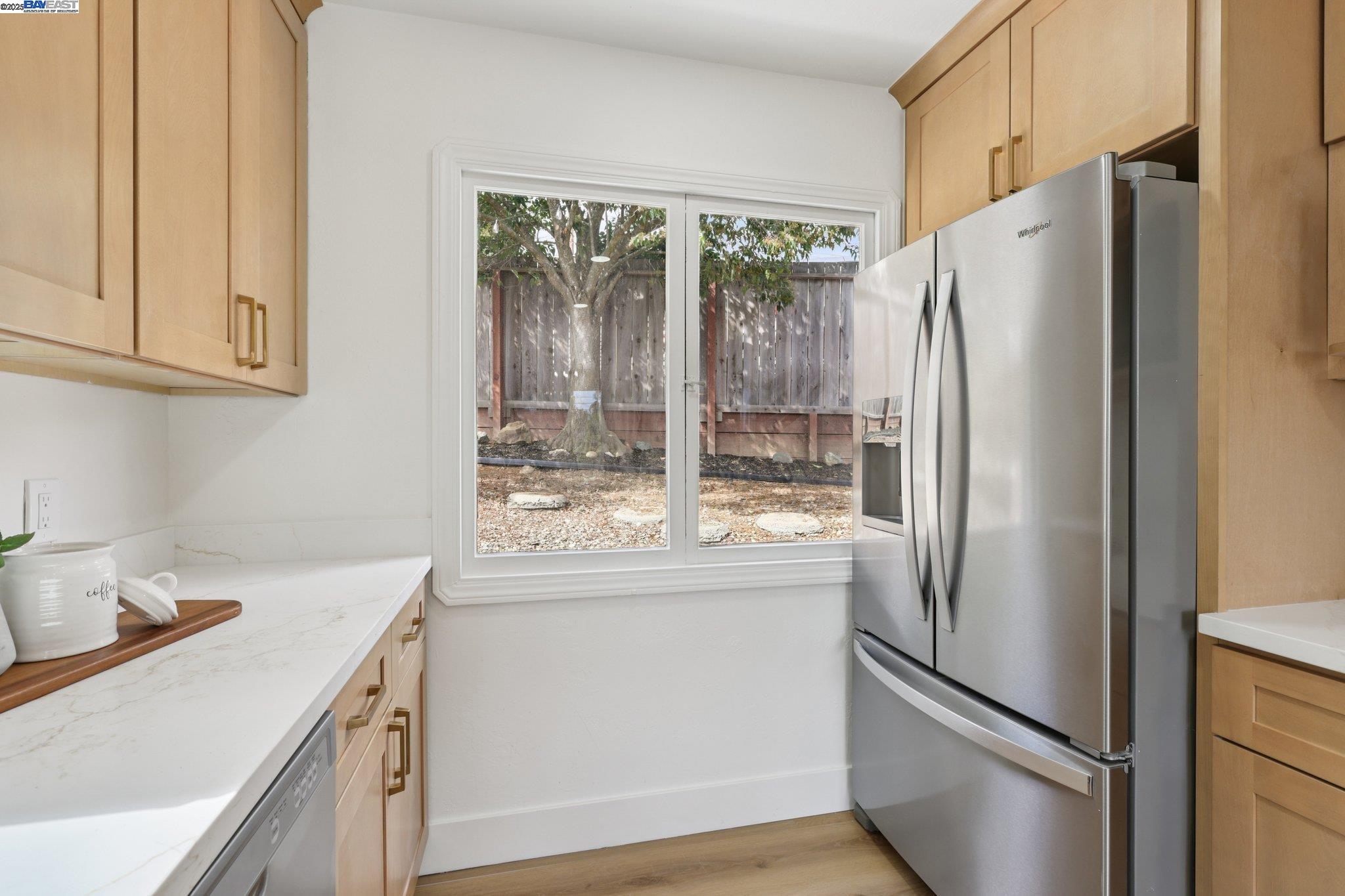 Detail Gallery Image 11 of 39 For 4866 Seven Hills Rd, Castro Valley,  CA 94546 - 2 Beds | 1/1 Baths