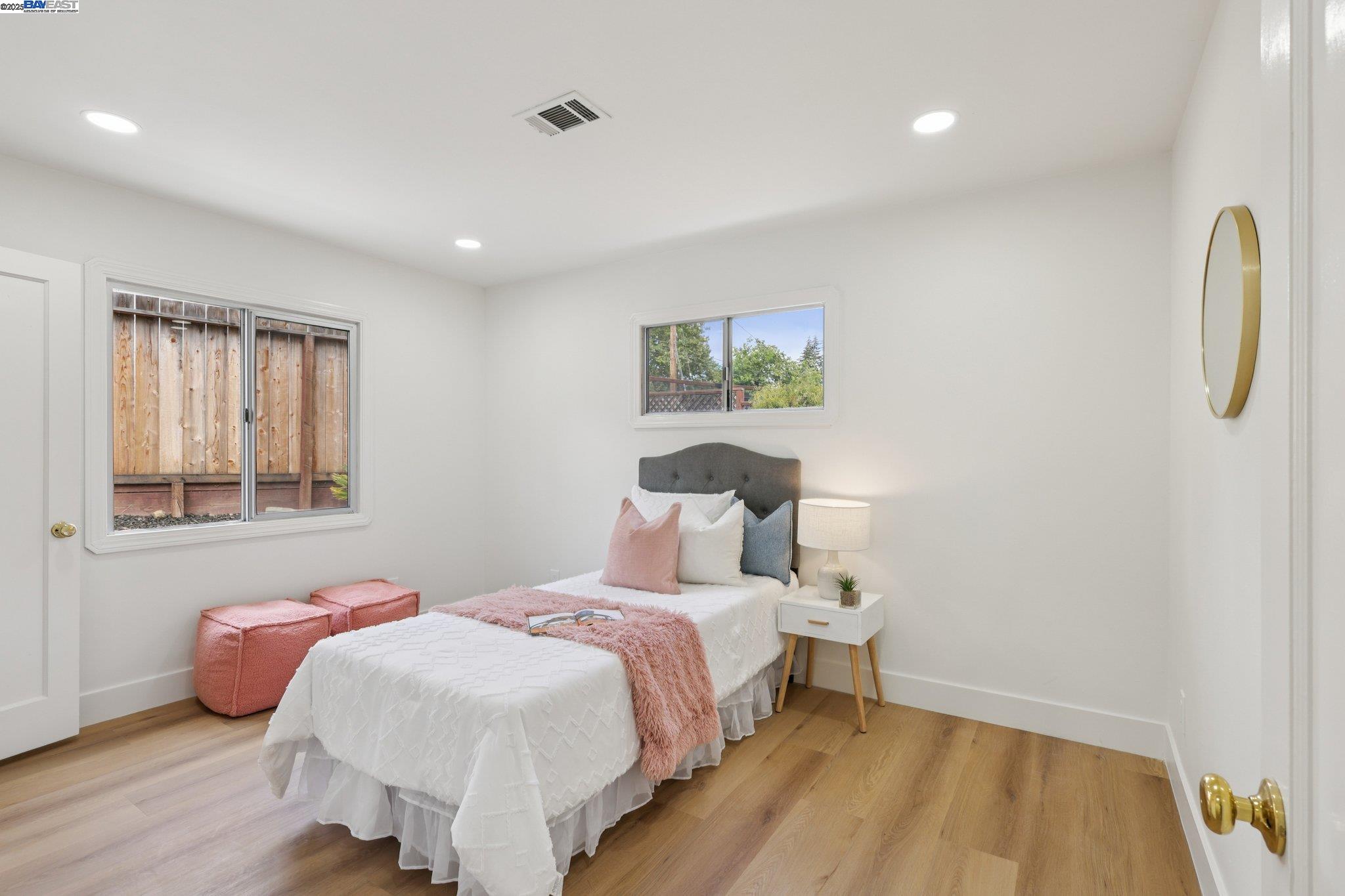 Detail Gallery Image 15 of 39 For 4866 Seven Hills Rd, Castro Valley,  CA 94546 - 2 Beds | 1/1 Baths