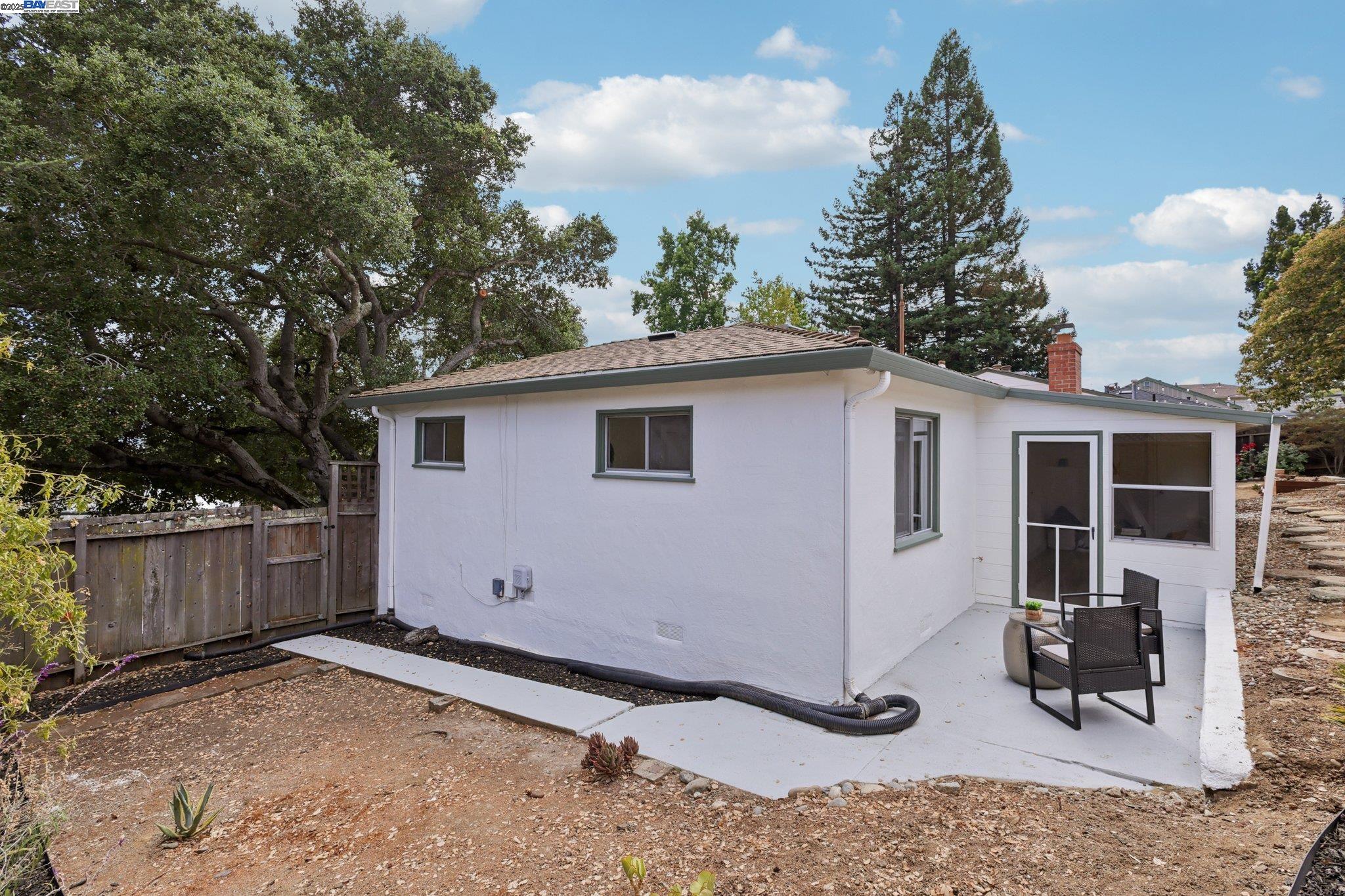 Detail Gallery Image 26 of 39 For 4866 Seven Hills Rd, Castro Valley,  CA 94546 - 2 Beds | 1/1 Baths