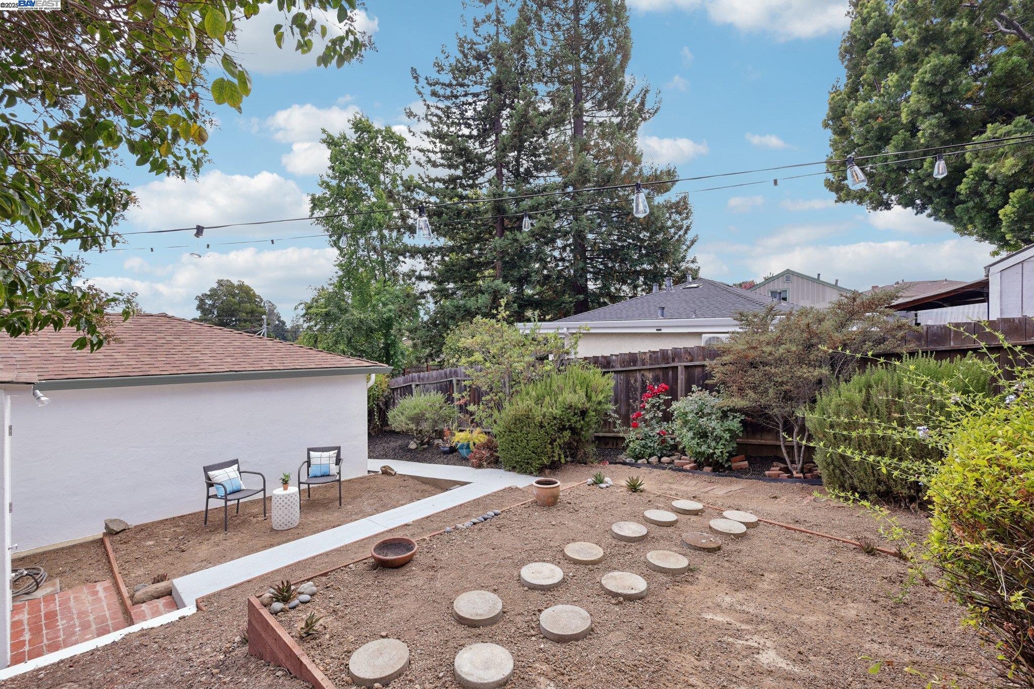 Detail Gallery Image 30 of 39 For 4866 Seven Hills Rd, Castro Valley,  CA 94546 - 2 Beds | 1/1 Baths
