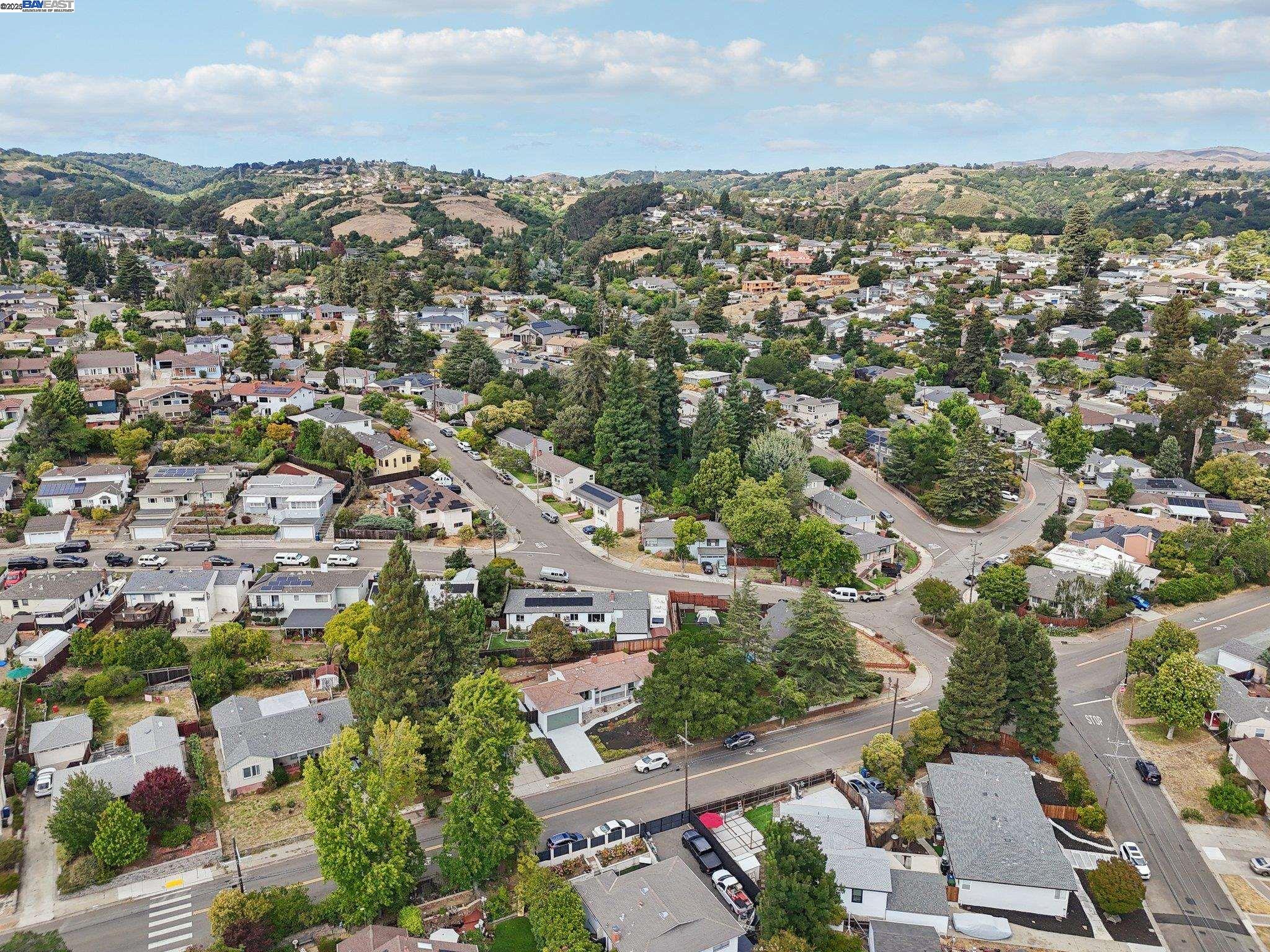 Detail Gallery Image 33 of 39 For 4866 Seven Hills Rd, Castro Valley,  CA 94546 - 2 Beds | 1/1 Baths