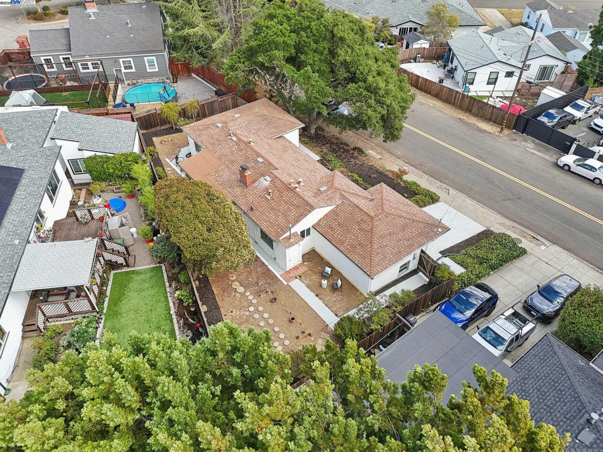Detail Gallery Image 38 of 39 For 4866 Seven Hills Rd, Castro Valley,  CA 94546 - 2 Beds | 1/1 Baths