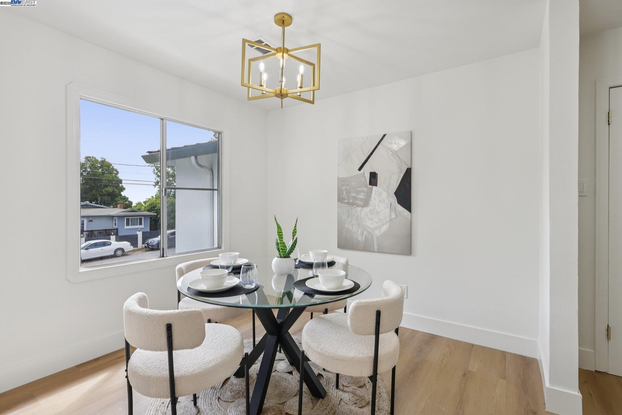 Detail Gallery Image 8 of 39 For 4866 Seven Hills Rd, Castro Valley,  CA 94546 - 2 Beds | 1/1 Baths