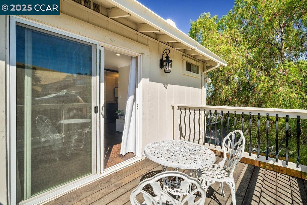 Detail Gallery Image 24 of 43 For 3988 Alta Vista Cir, Pittsburg,  CA 94565 - 4 Beds | 2/1 Baths