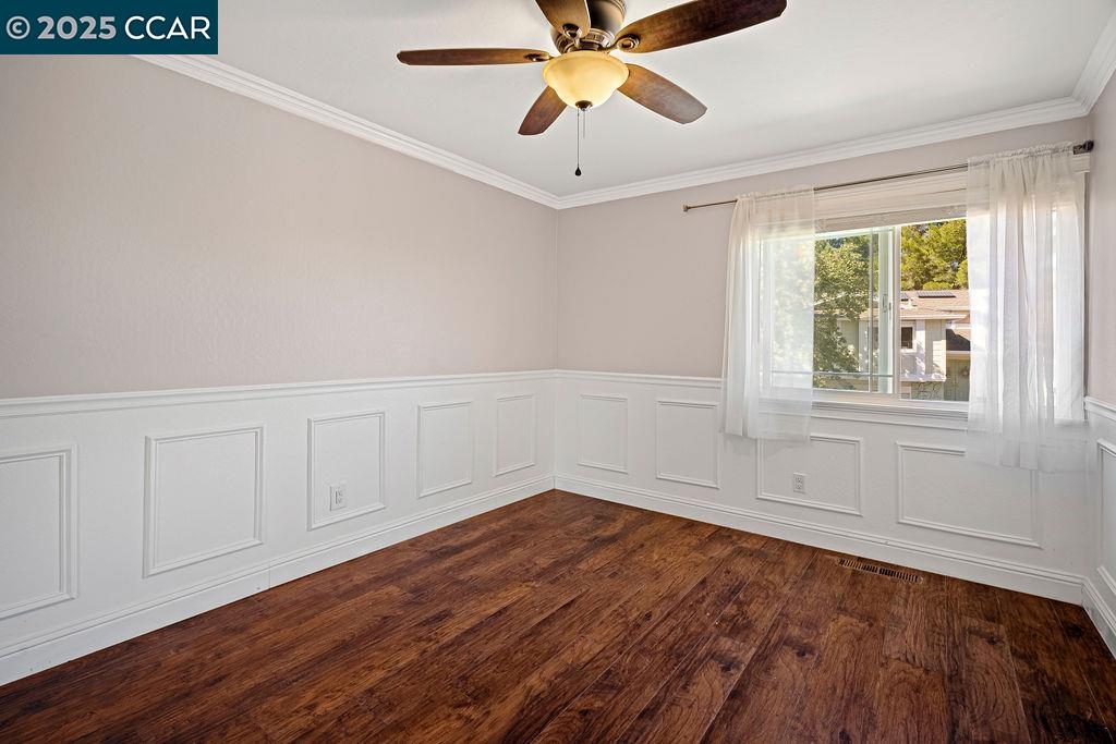 Detail Gallery Image 29 of 43 For 3988 Alta Vista Cir, Pittsburg,  CA 94565 - 4 Beds | 2/1 Baths