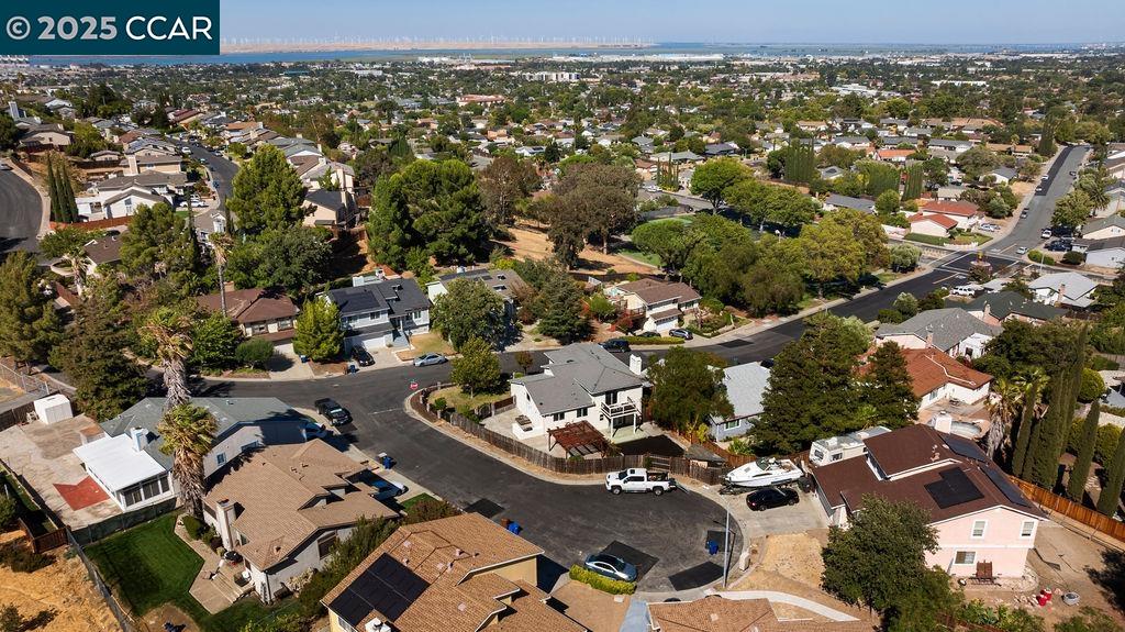 Detail Gallery Image 40 of 43 For 3988 Alta Vista Cir, Pittsburg,  CA 94565 - 4 Beds | 2/1 Baths