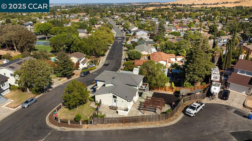 Detail Gallery Image 42 of 43 For 3988 Alta Vista Cir, Pittsburg,  CA 94565 - 4 Beds | 2/1 Baths