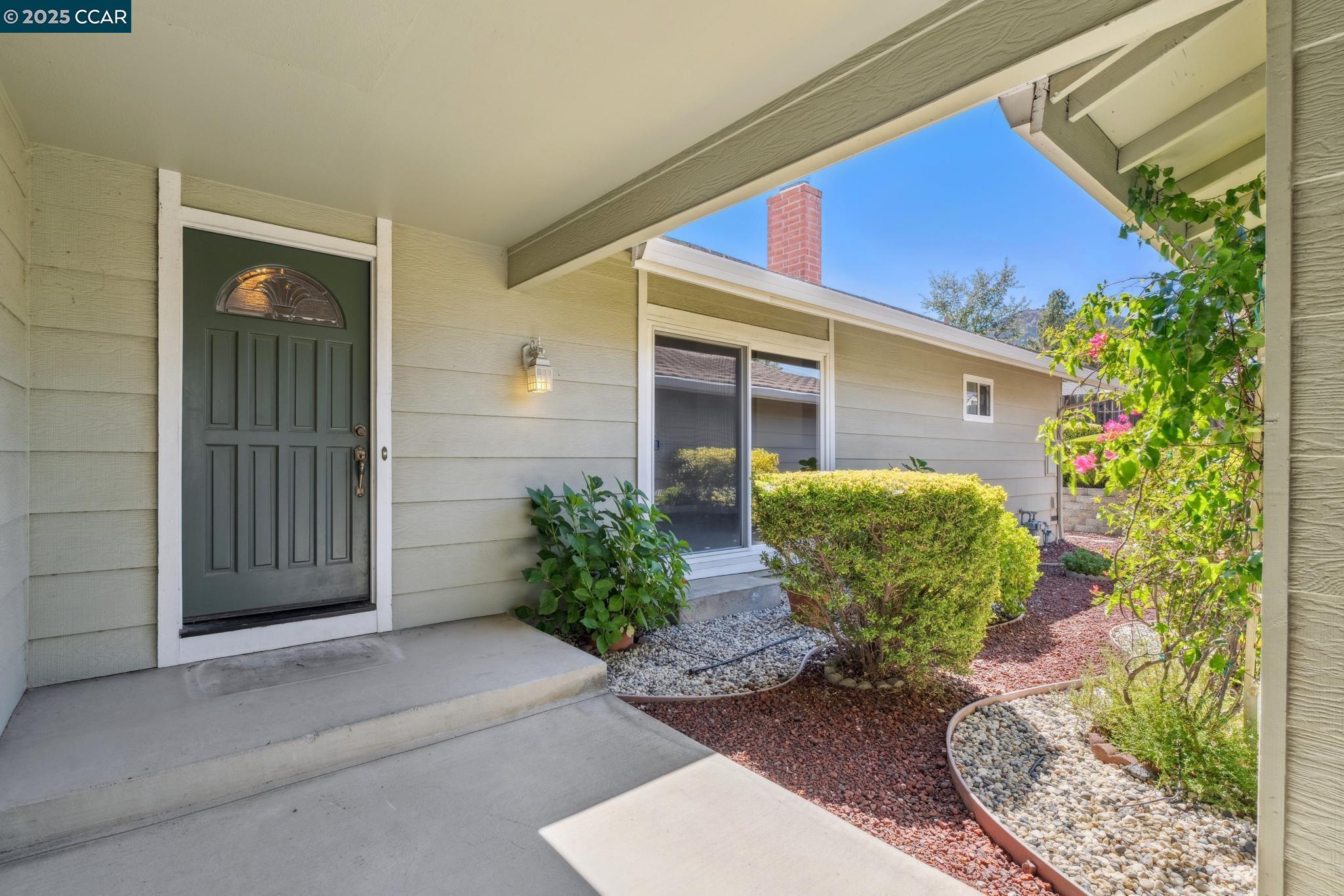 Detail Gallery Image 11 of 60 For 30 Mt. Mckinley Ct., Clayton,  CA 94517-1508 - 4 Beds | 3 Baths