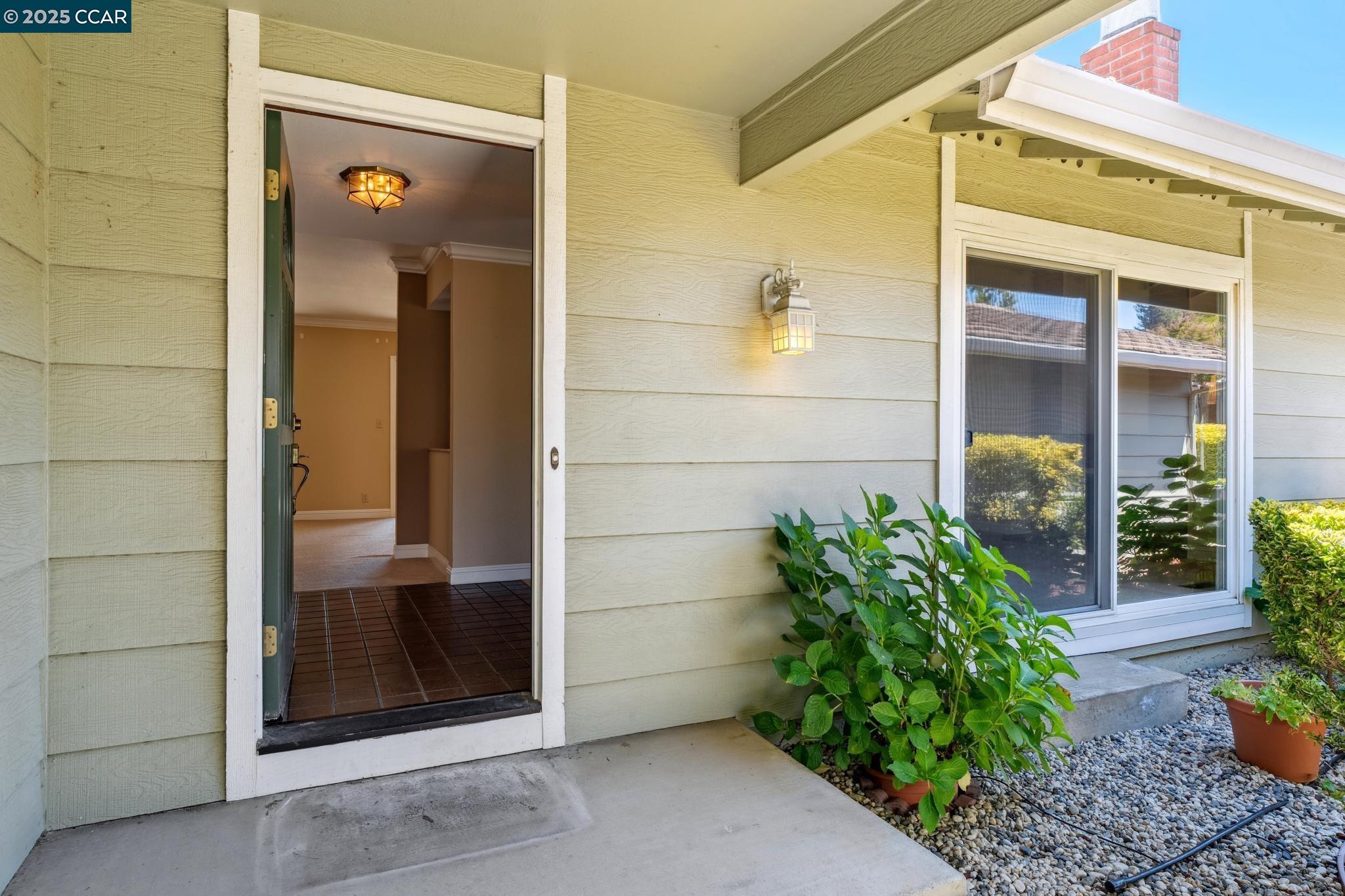 Detail Gallery Image 13 of 60 For 30 Mt. Mckinley Ct., Clayton,  CA 94517-1508 - 4 Beds | 3 Baths