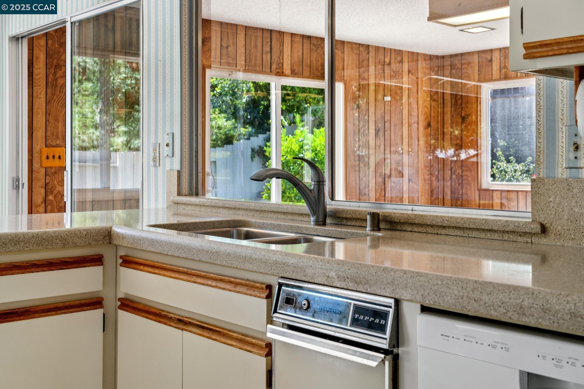 Detail Gallery Image 27 of 60 For 30 Mt. Mckinley Ct., Clayton,  CA 94517-1508 - 4 Beds | 3 Baths