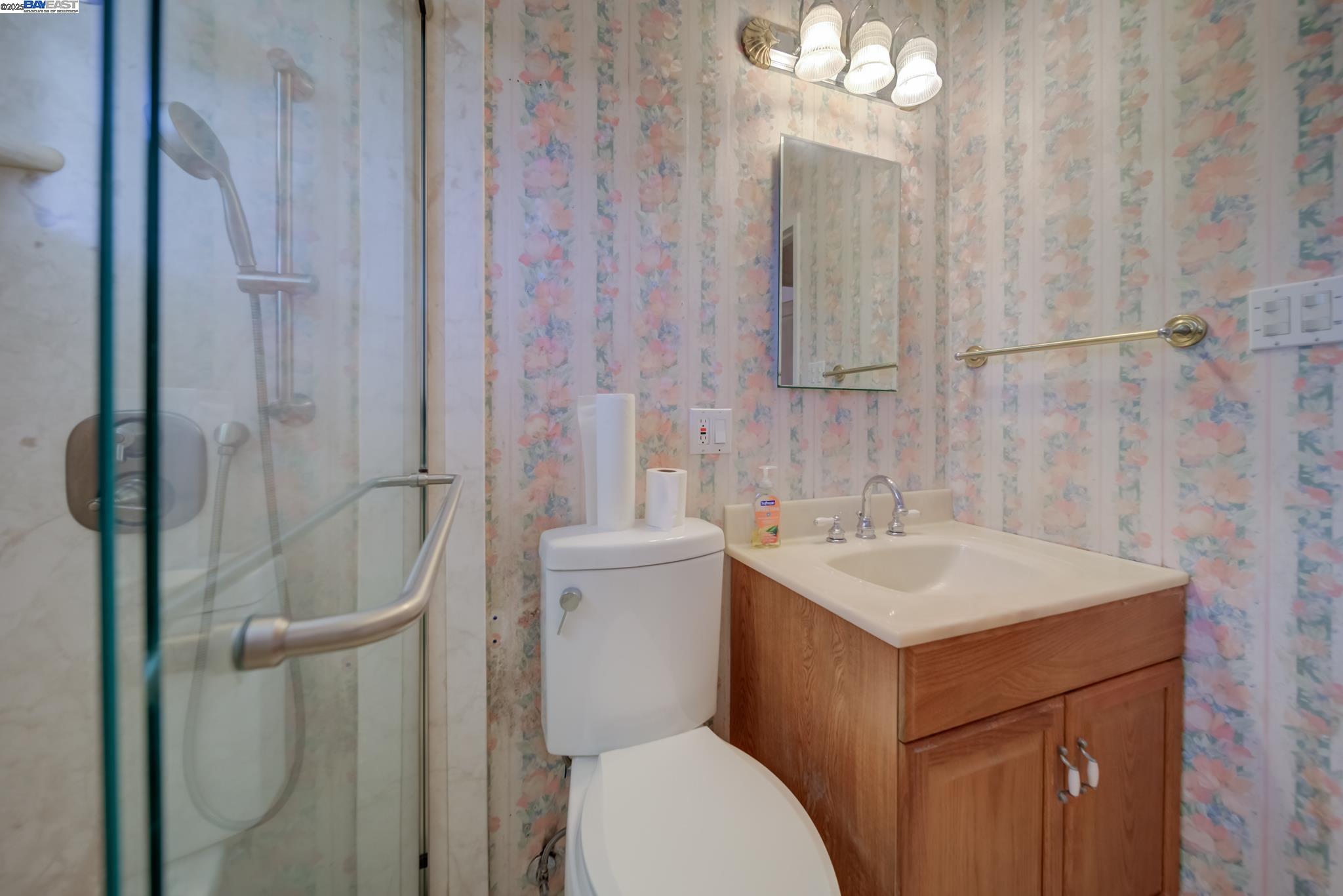 Detail Gallery Image 25 of 34 For 19 via Hermosa, San Lorenzo,  CA 94580 - 3 Beds | 1/1 Baths