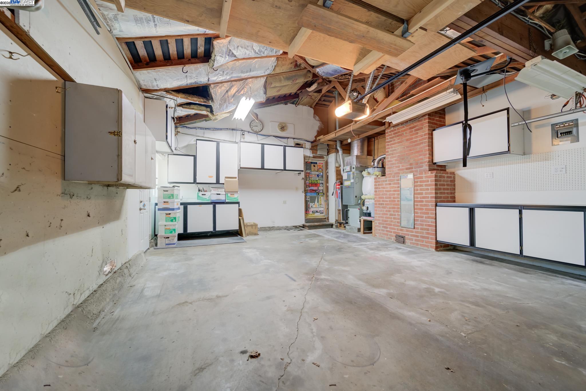 Detail Gallery Image 33 of 34 For 19 via Hermosa, San Lorenzo,  CA 94580 - 3 Beds | 1/1 Baths