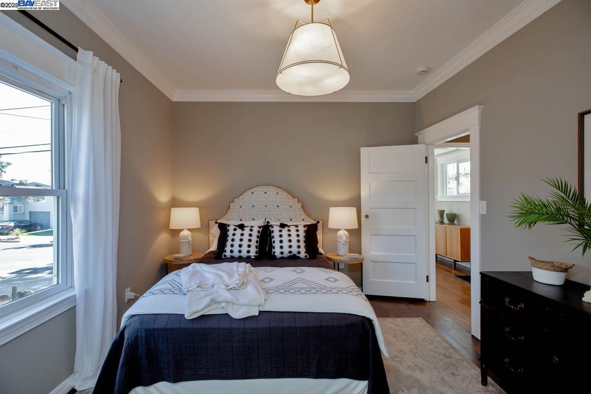 Detail Gallery Image 21 of 40 For 3211 Madison St, Alameda,  CA 94501 - 2 Beds | 1/1 Baths