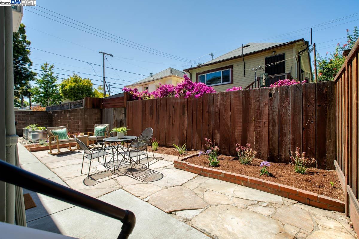 Detail Gallery Image 27 of 40 For 3211 Madison St, Alameda,  CA 94501 - 2 Beds | 1/1 Baths