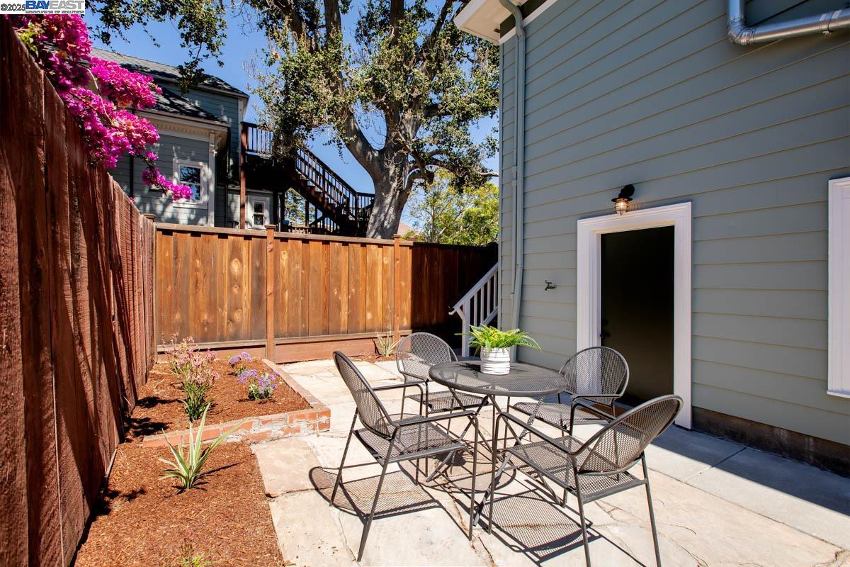 Detail Gallery Image 29 of 40 For 3211 Madison St, Alameda,  CA 94501 - 2 Beds | 1/1 Baths