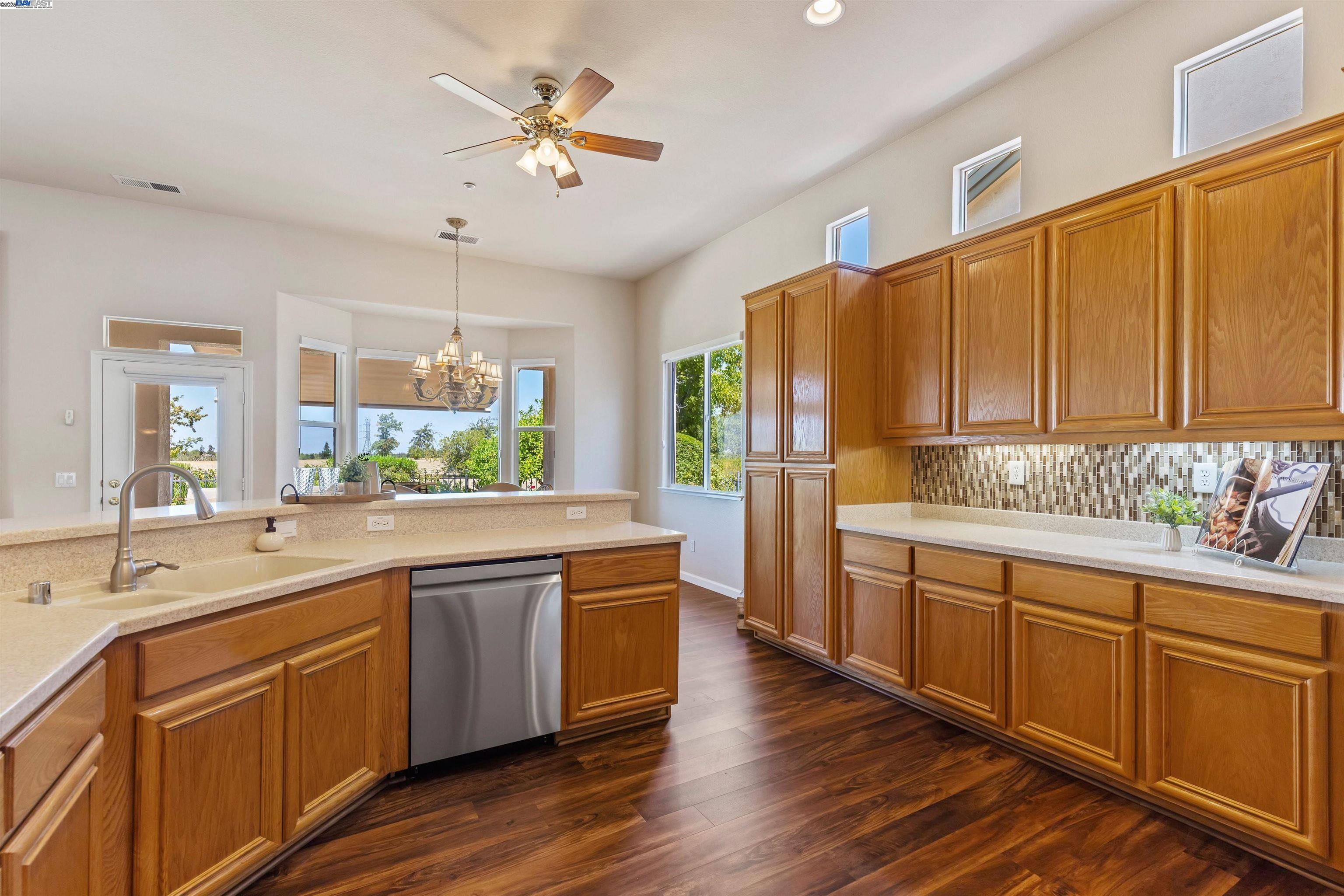 Detail Gallery Image 18 of 53 For 1505 Bismarck Ln, Brentwood,  CA 94513 - 2 Beds | 2/1 Baths