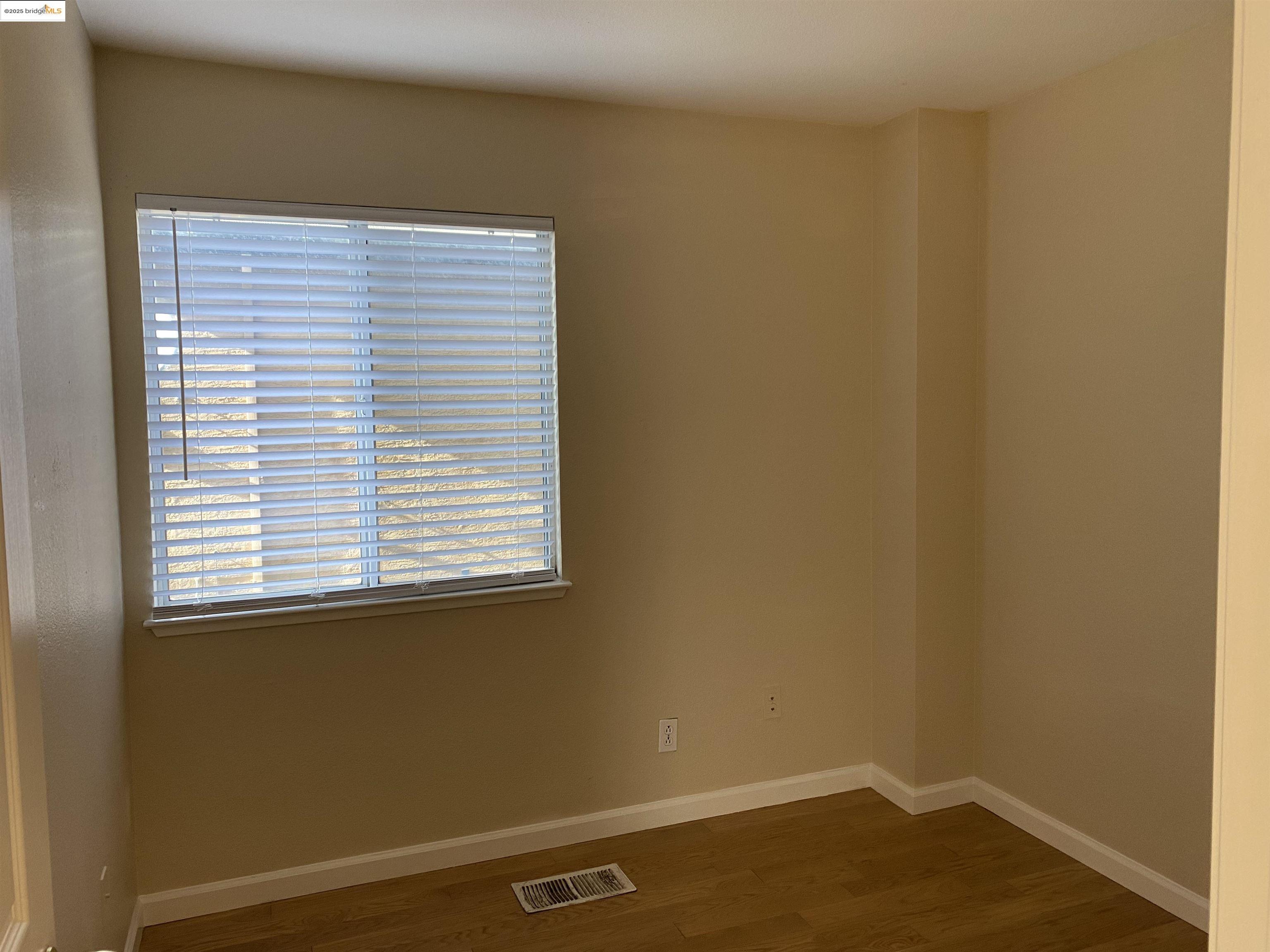 Detail Gallery Image 23 of 23 For 5239 Woodside Way, Antioch,  CA 94519-9999 - 4 Beds | 2/1 Baths