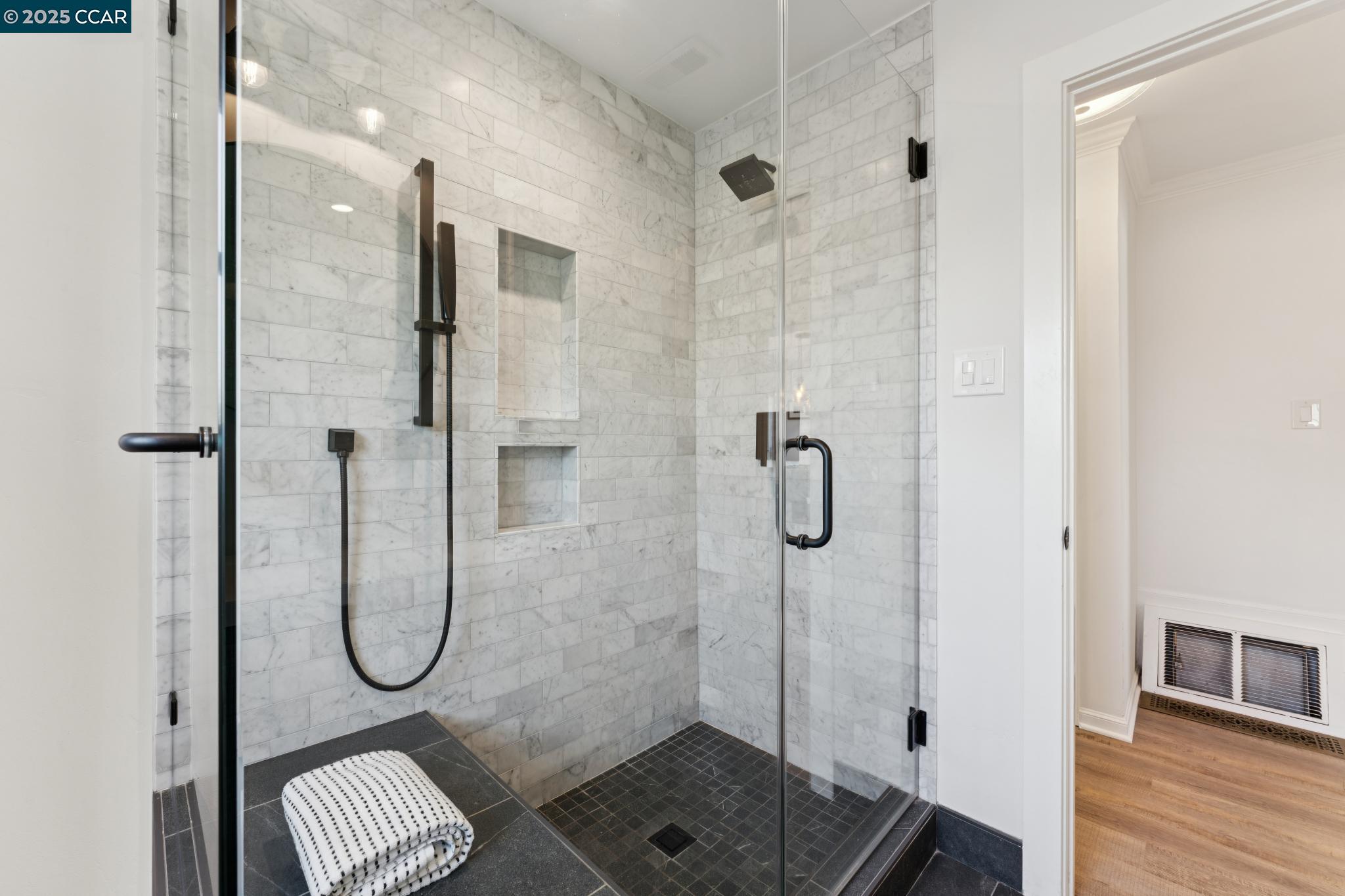 Detail Gallery Image 29 of 59 For 347 Valley View Rd, Pleasant Hill,  CA 94523 - 3 Beds | 2 Baths
