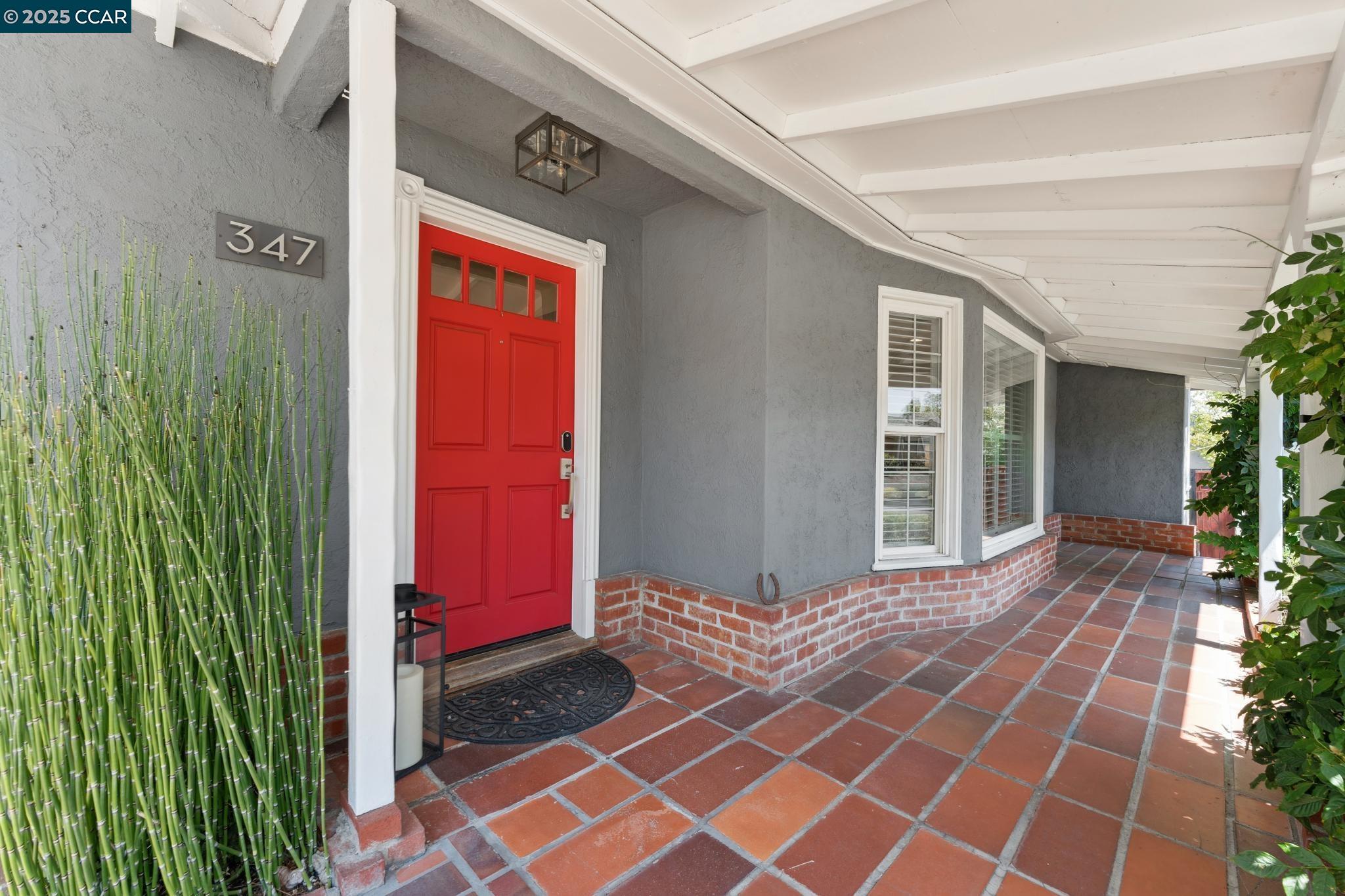 Detail Gallery Image 5 of 59 For 347 Valley View Rd, Pleasant Hill,  CA 94523 - 3 Beds | 2 Baths