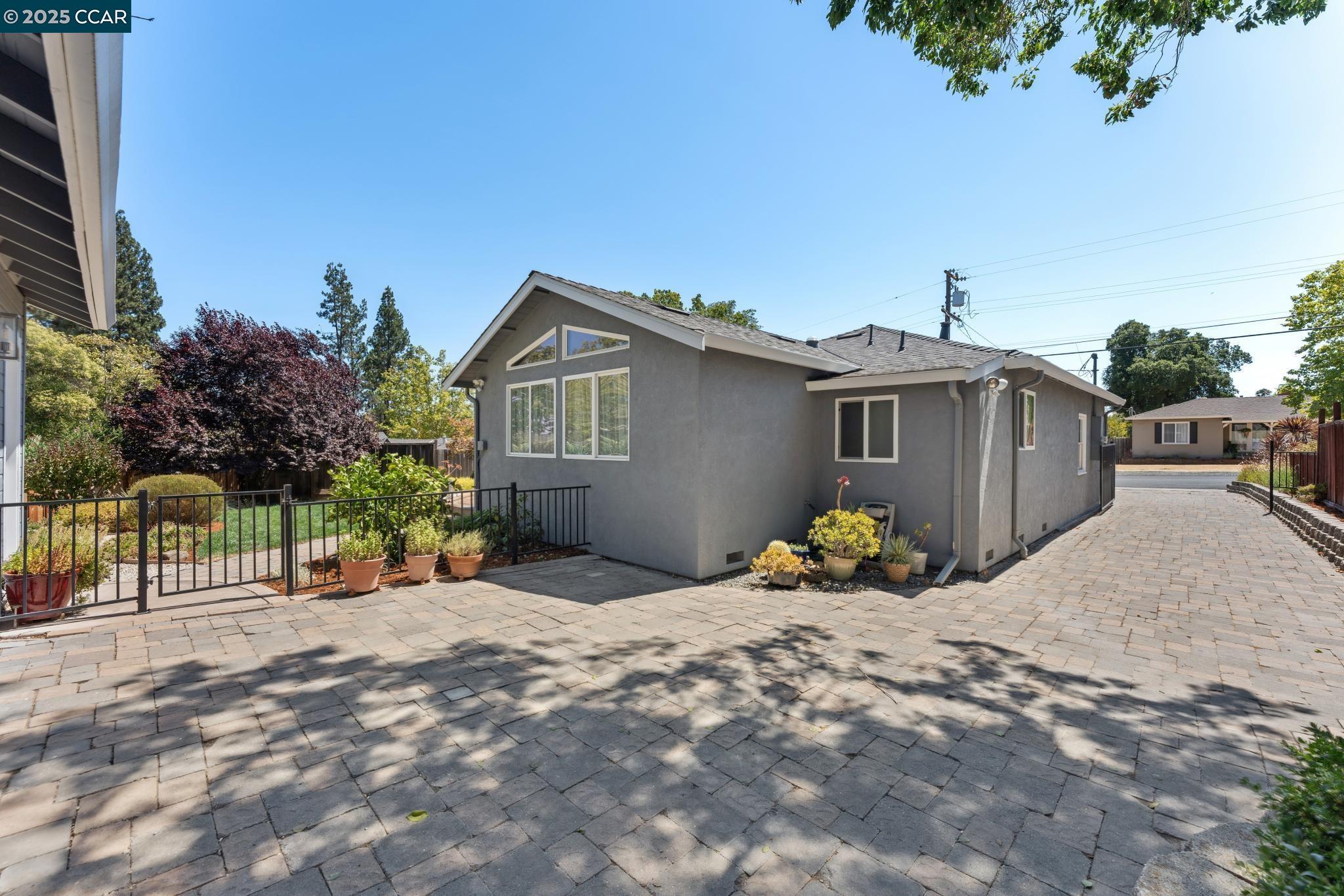Detail Gallery Image 58 of 59 For 347 Valley View Rd, Pleasant Hill,  CA 94523 - 3 Beds | 2 Baths