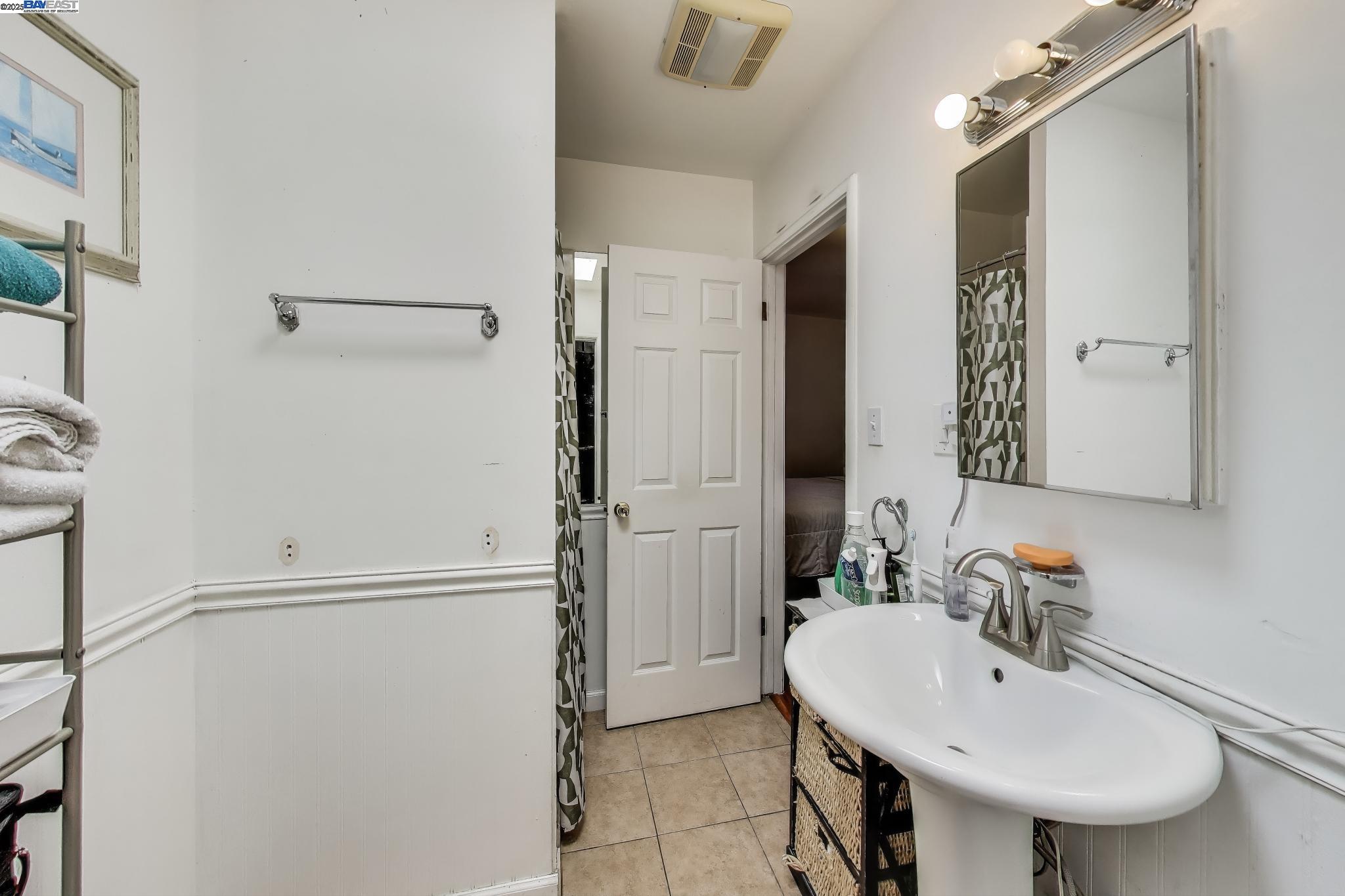 Detail Gallery Image 17 of 34 For 32364 Payne St, Hayward,  CA 94544 - 3 Beds | 2 Baths