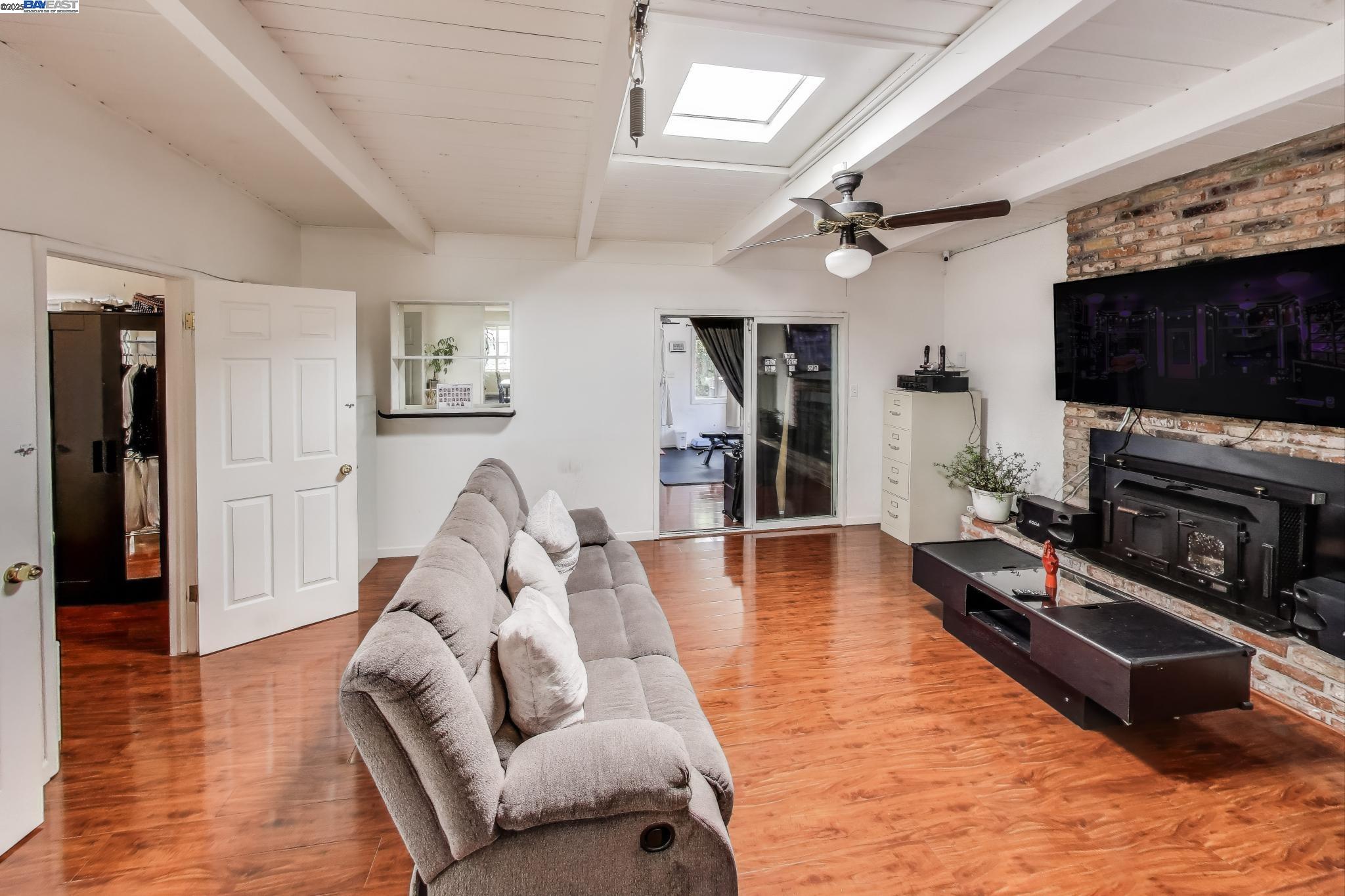 Detail Gallery Image 10 of 34 For 32364 Payne St, Hayward,  CA 94544 - 3 Beds | 2 Baths