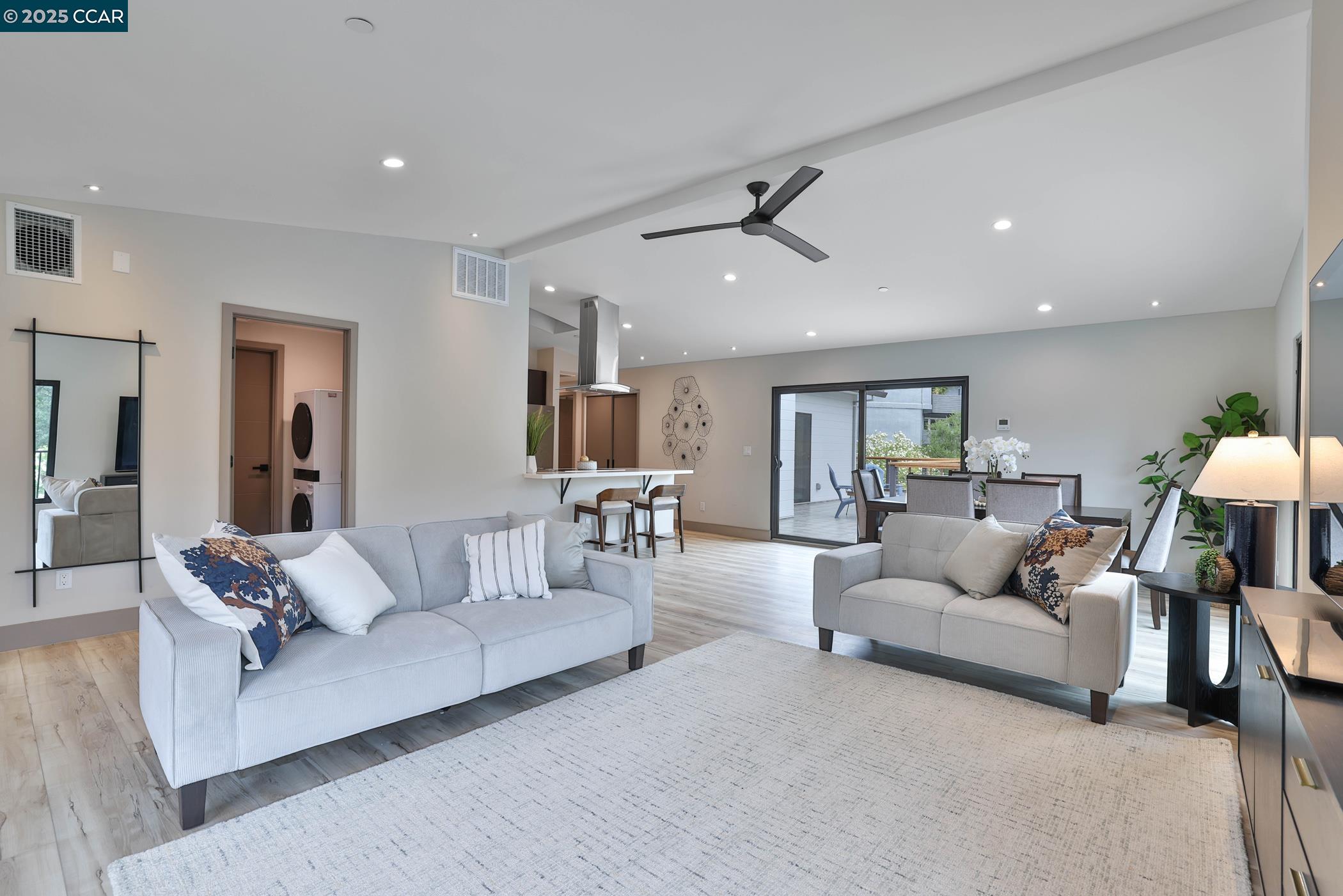 Detail Gallery Image 11 of 60 For 946 Risa Road, Lafayette,  CA 94549 - – Beds | – Baths